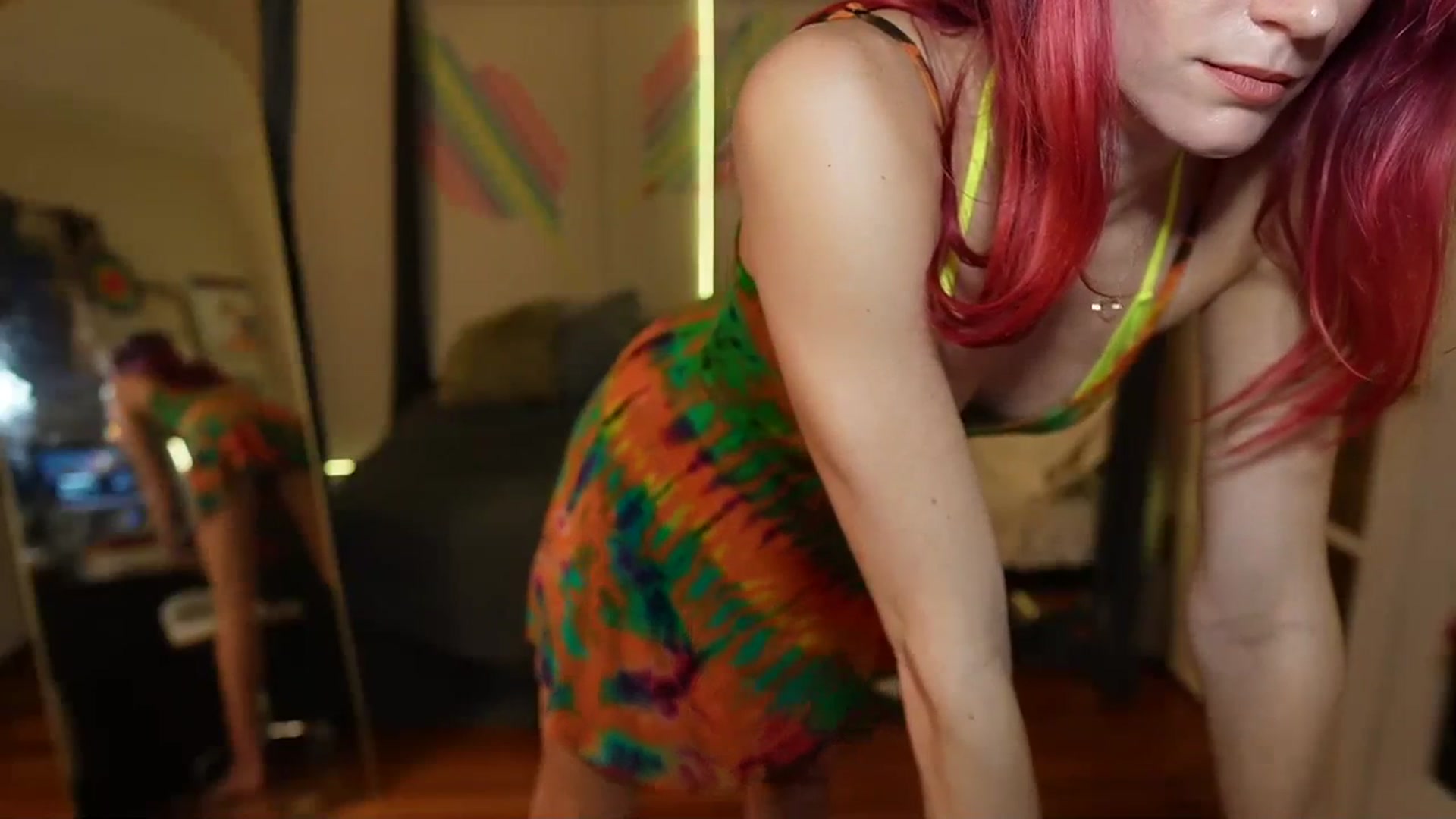 Gallery image thumbnail from Gia_Xxxmas's myfreecams stream on, 12/07/2023, 23:28 image 14 of 20