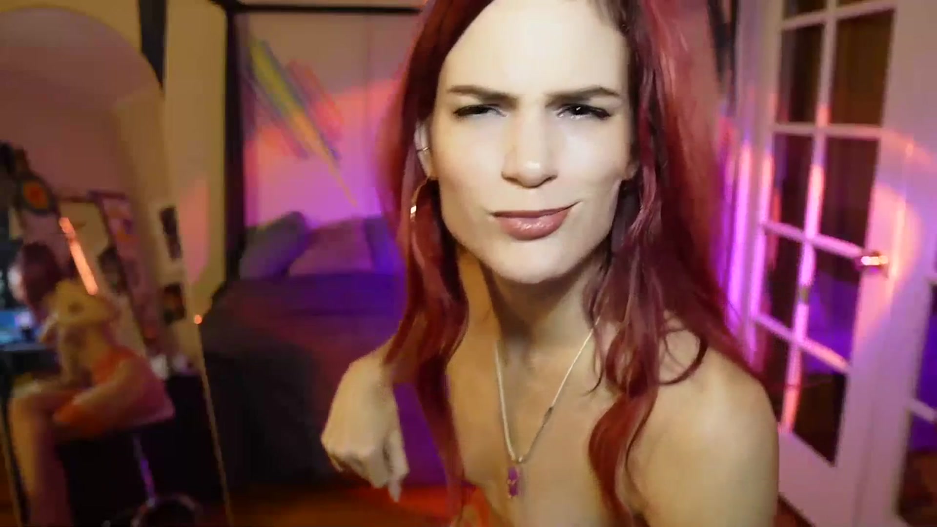 Gallery image thumbnail from Gia_Xxxmas's myfreecams stream on, 12/09/2023, 03:35 image 10 of 20