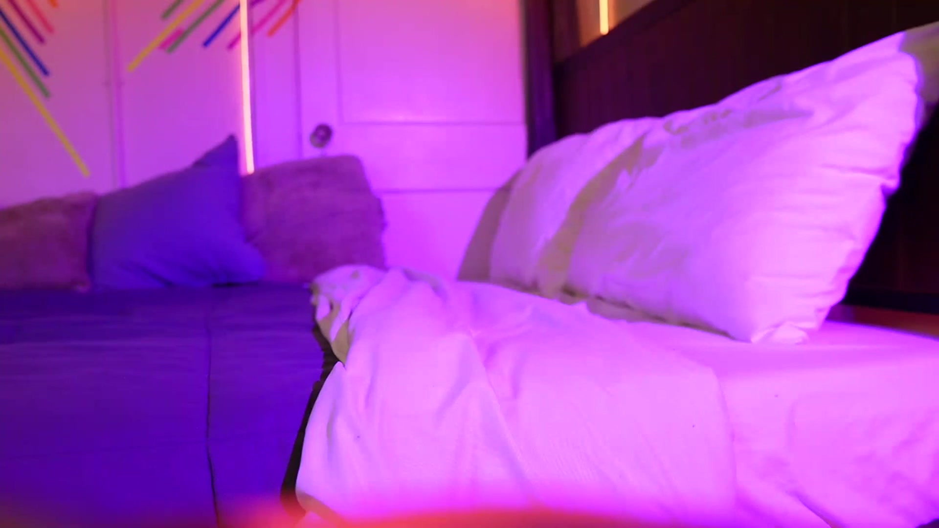 Gallery image thumbnail from Gia_Xxxmas's myfreecams stream on, 12/09/2023, 05:01 image 2 of 20