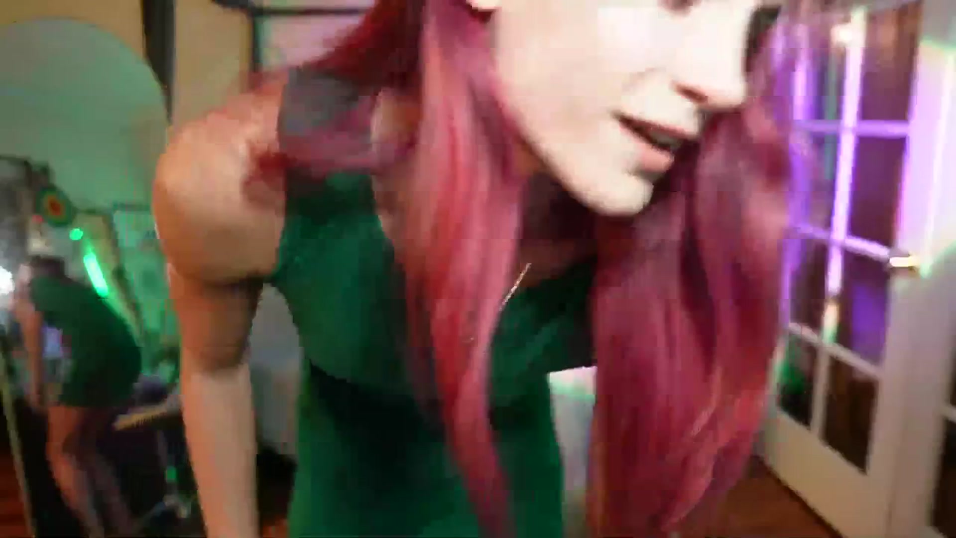 Gallery image thumbnail from Gia_Xxxmas's myfreecams stream on, 12/12/2023, 05:21 image 2 of 20