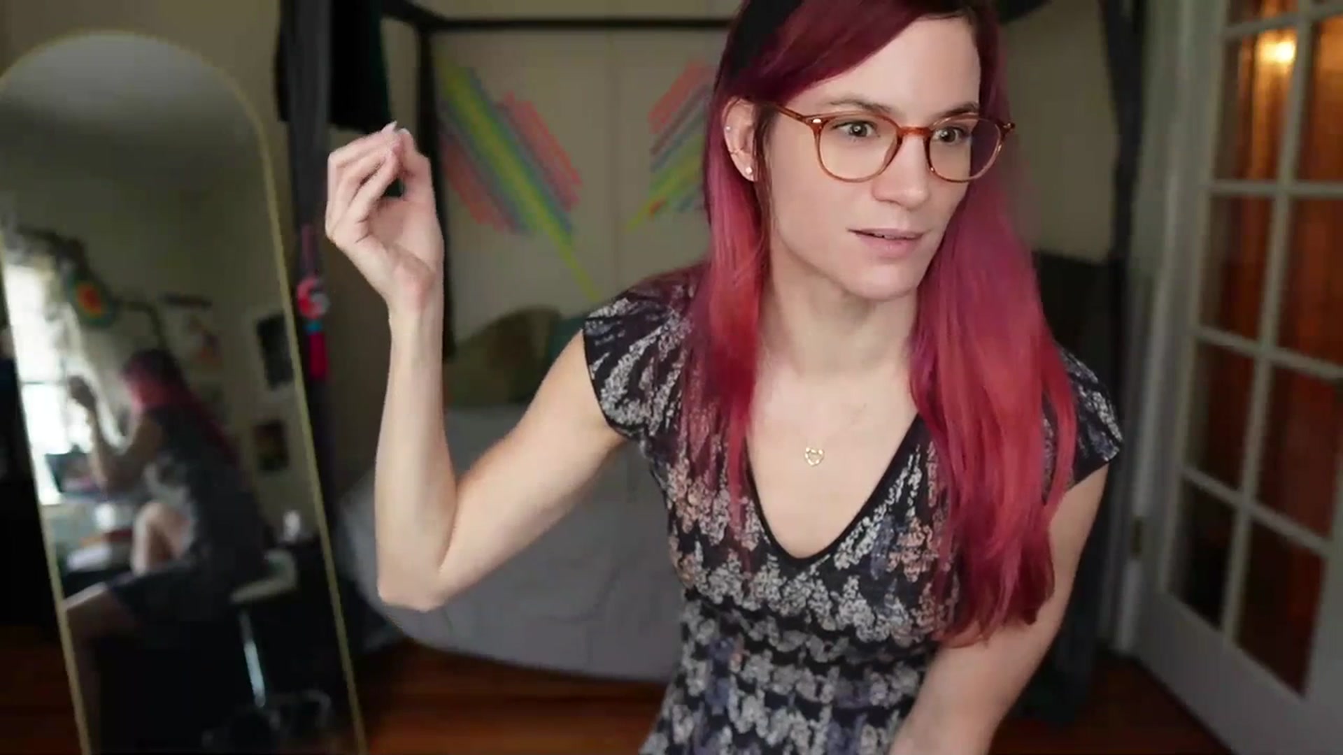 Gallery image thumbnail from Gia_Xxxmas's myfreecams stream on, 12/12/2023, 21:56 image 8 of 20