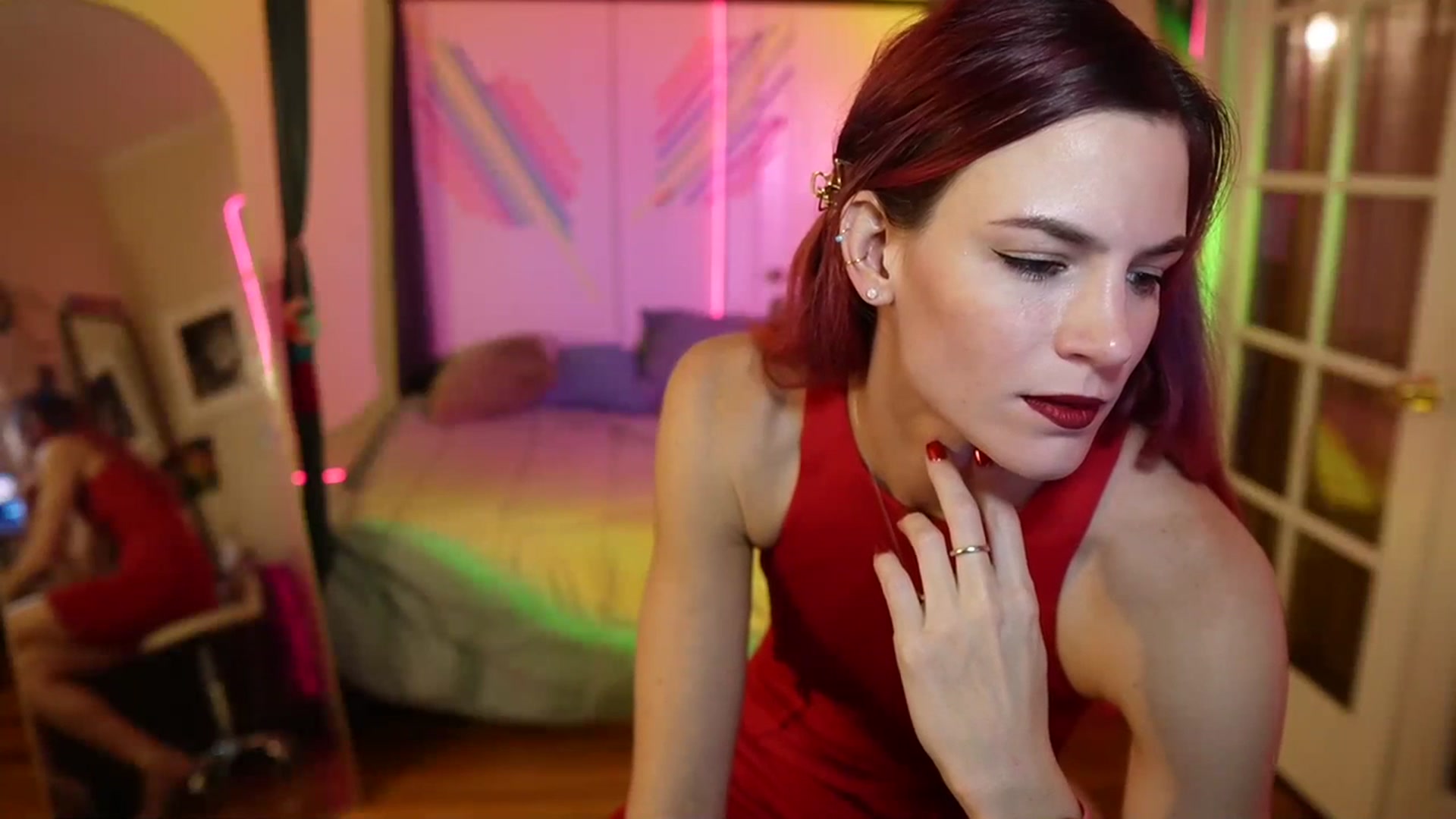 Gallery image thumbnail from Gia_Xxxmas's myfreecams stream on, 12/14/2023, 04:09 image 9 of 20