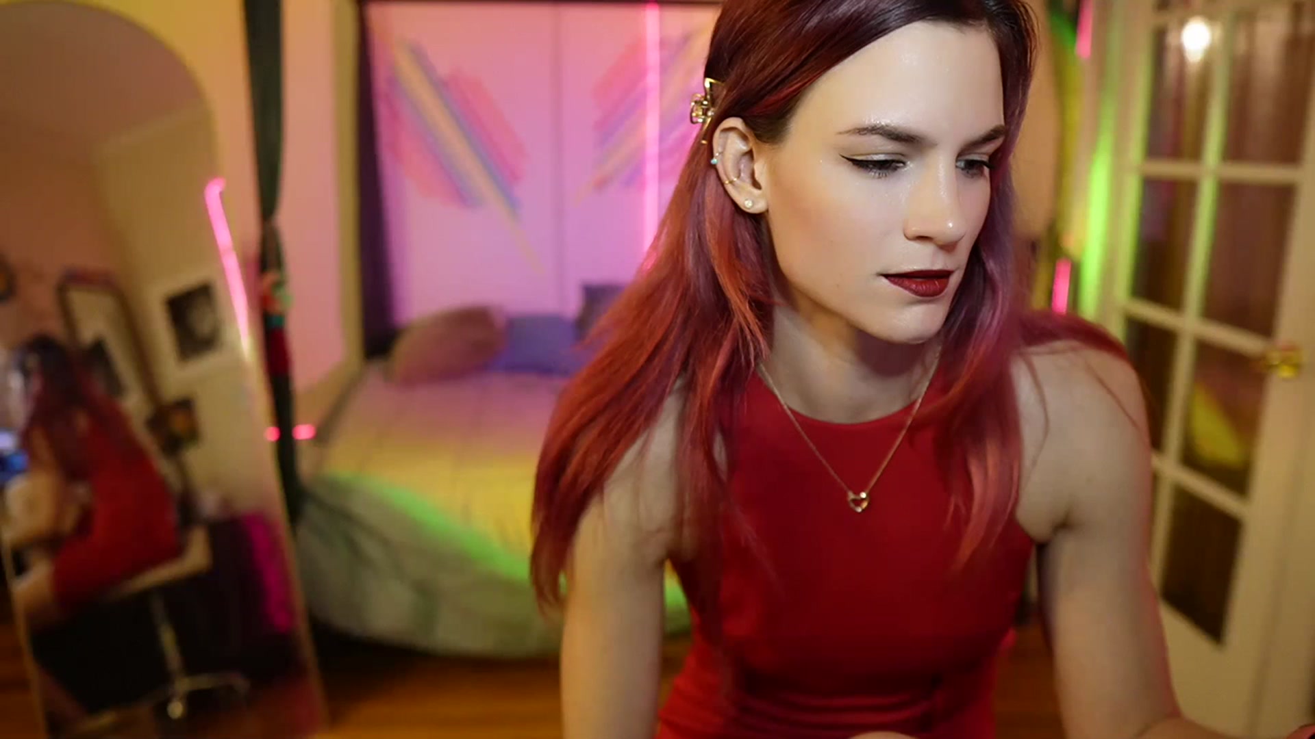 Gallery image thumbnail from Gia_Xxxmas's myfreecams stream on, 12/14/2023, 04:09 image 1 of 20