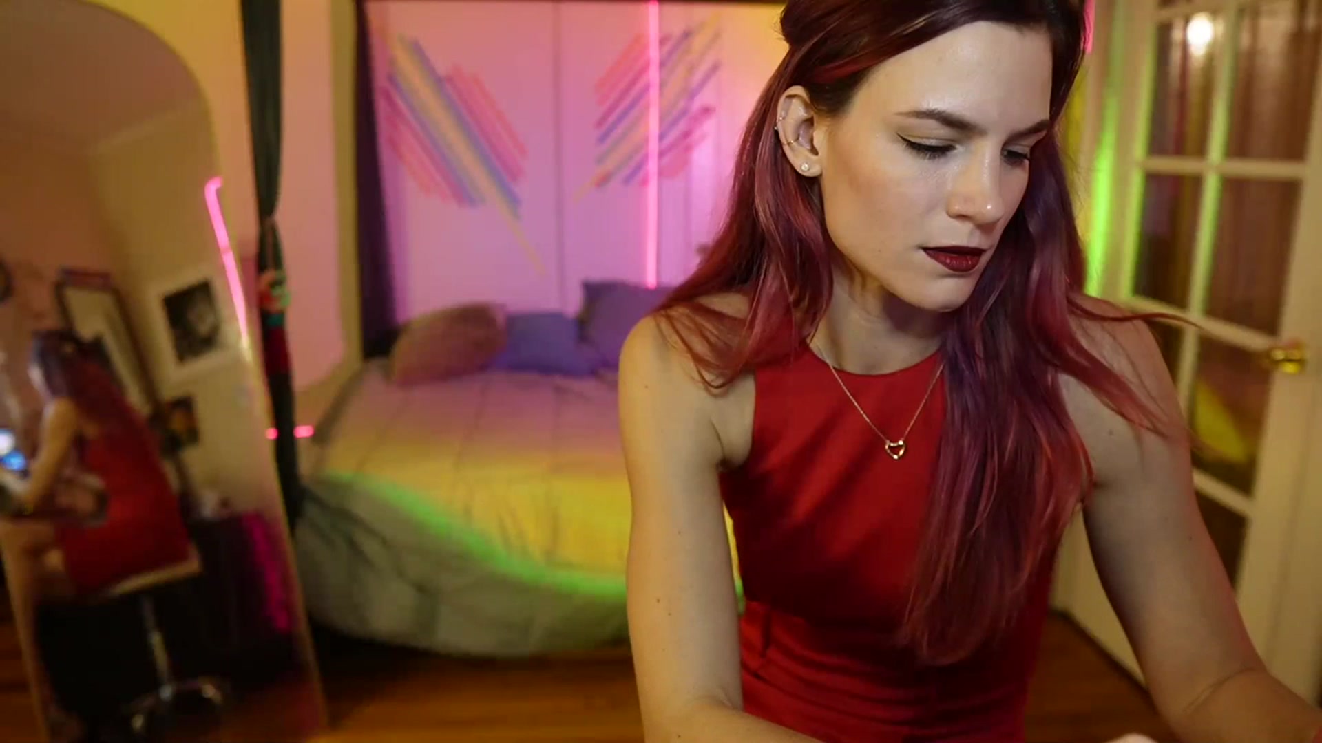 Gallery image thumbnail from Gia_Xxxmas's myfreecams stream on, 12/14/2023, 04:09 image 12 of 20
