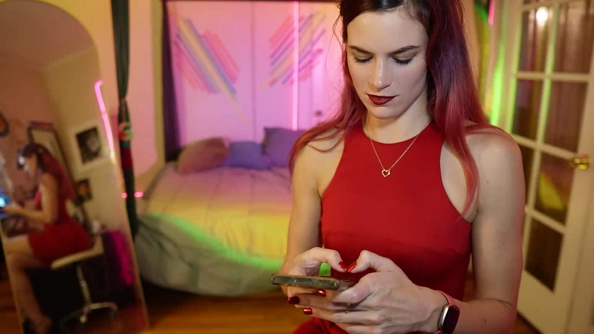 Gallery image thumbnail from Gia_Xxxmas's myfreecams stream on, 12/14/2023, 04:09 image 8 of 20