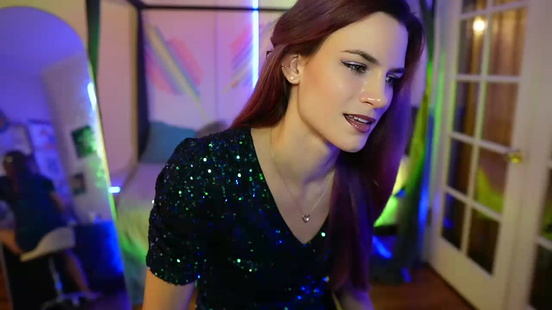 Gallery image thumbnail from Gia_Xxxmas's myfreecams stream on, 12/16/2023, 03:48 image 6 of 20