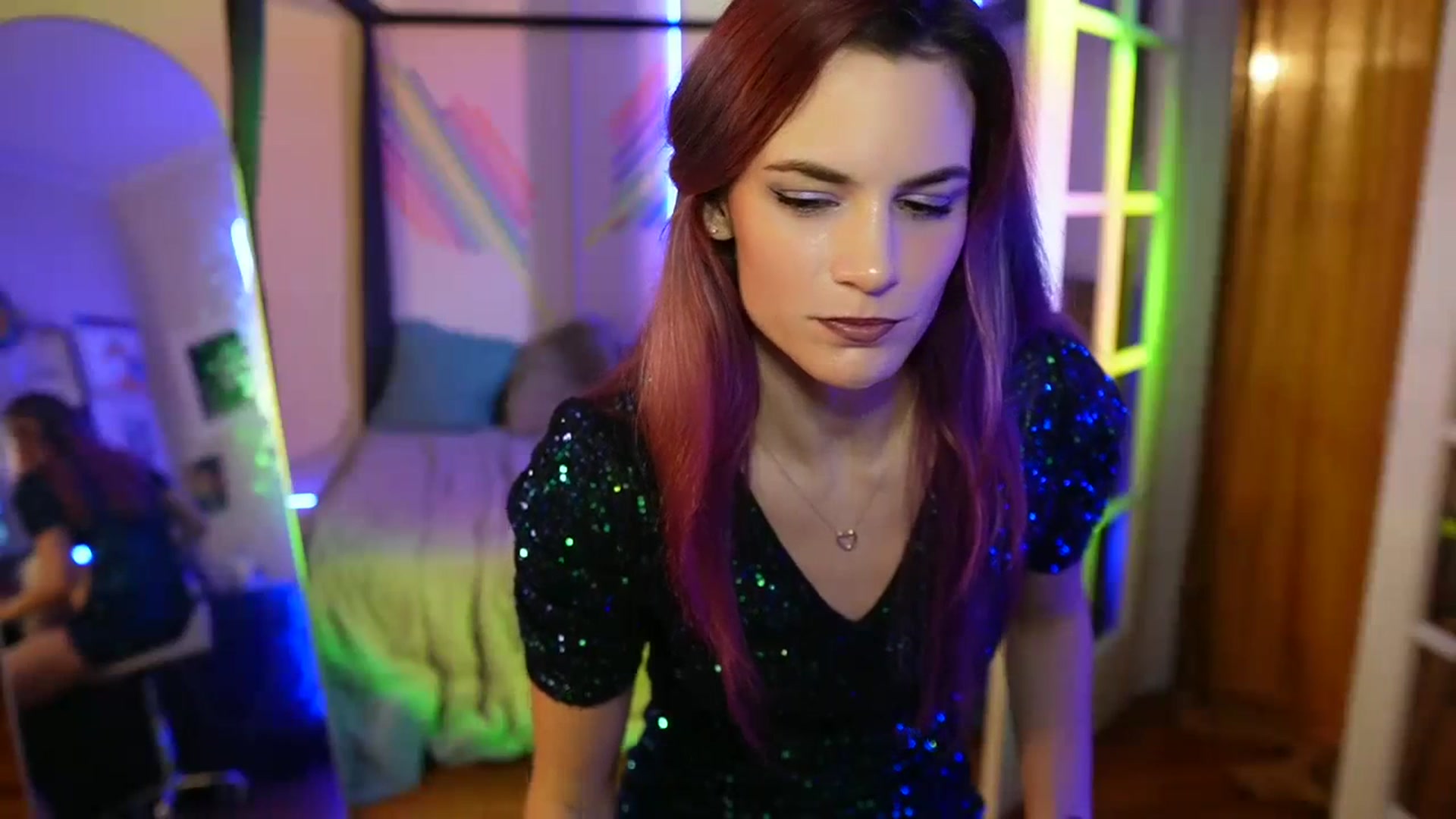 Gallery image thumbnail from Gia_Xxxmas's myfreecams stream on, 12/16/2023, 03:48 image 12 of 20