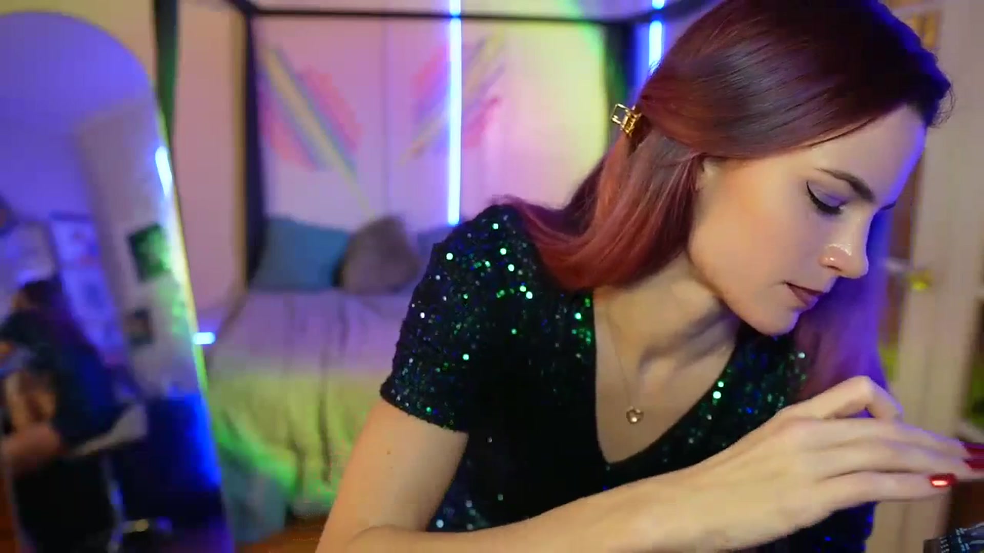 Gallery image thumbnail from Gia_Xxxmas's myfreecams stream on, 12/16/2023, 03:48 image 11 of 20