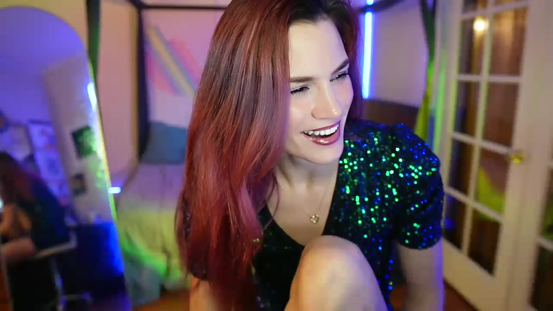 Gallery image thumbnail from Gia_Xxxmas's myfreecams stream on, 12/16/2023, 03:48 image 14 of 20