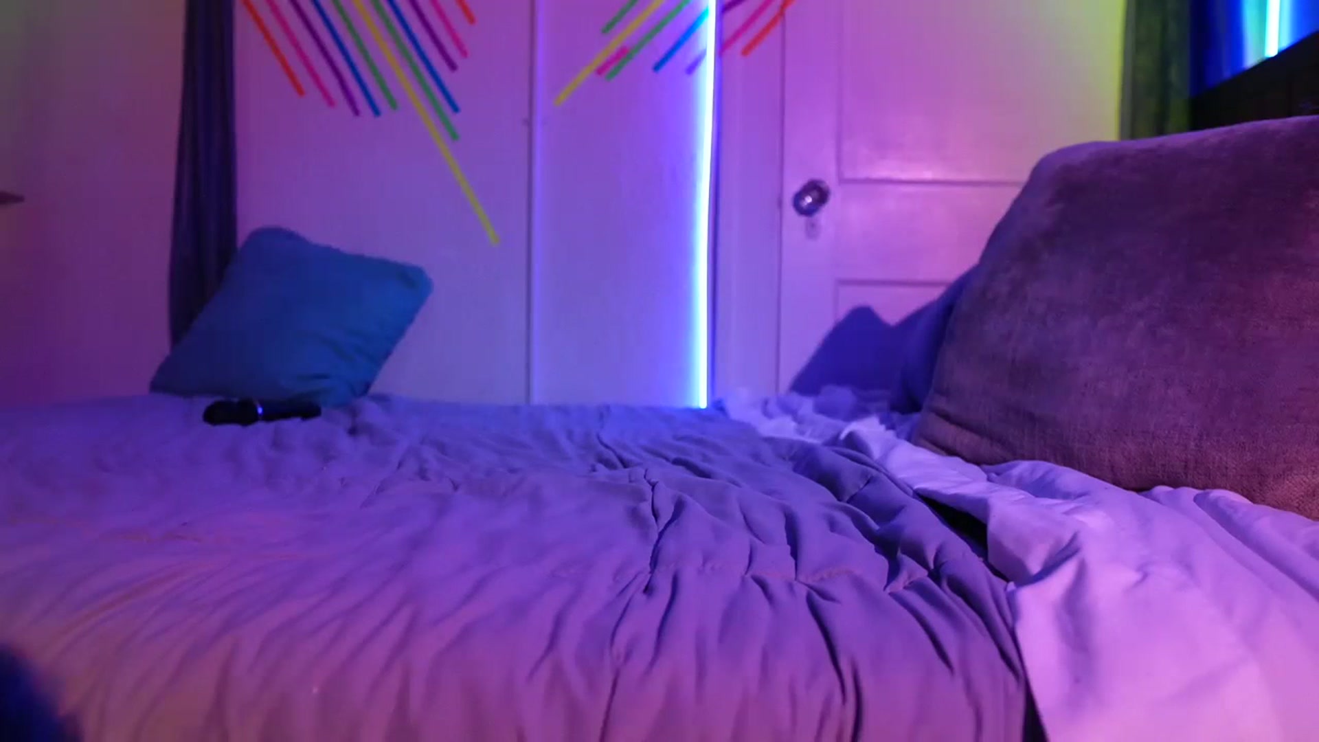 Gallery image thumbnail from Gia_Xxxmas's myfreecams stream on, 12/16/2023, 07:46 image 19 of 20