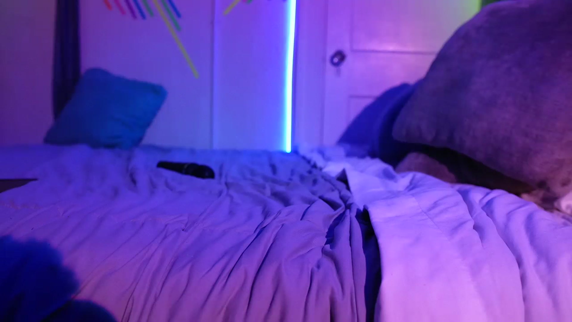 Gallery image thumbnail from Gia_Xxxmas's myfreecams stream on, 12/16/2023, 07:46 image 12 of 20