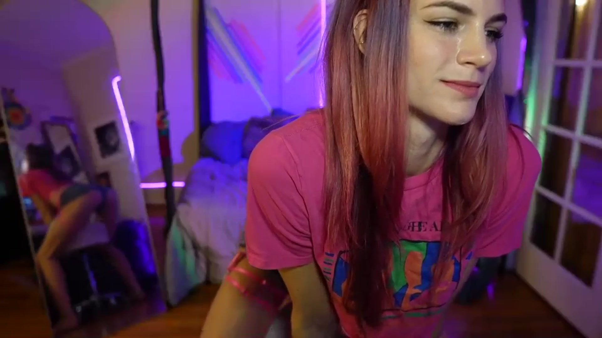 Gallery image thumbnail from Gia_Xxxmas's myfreecams stream on, 12/17/2023, 05:16 image 3 of 20