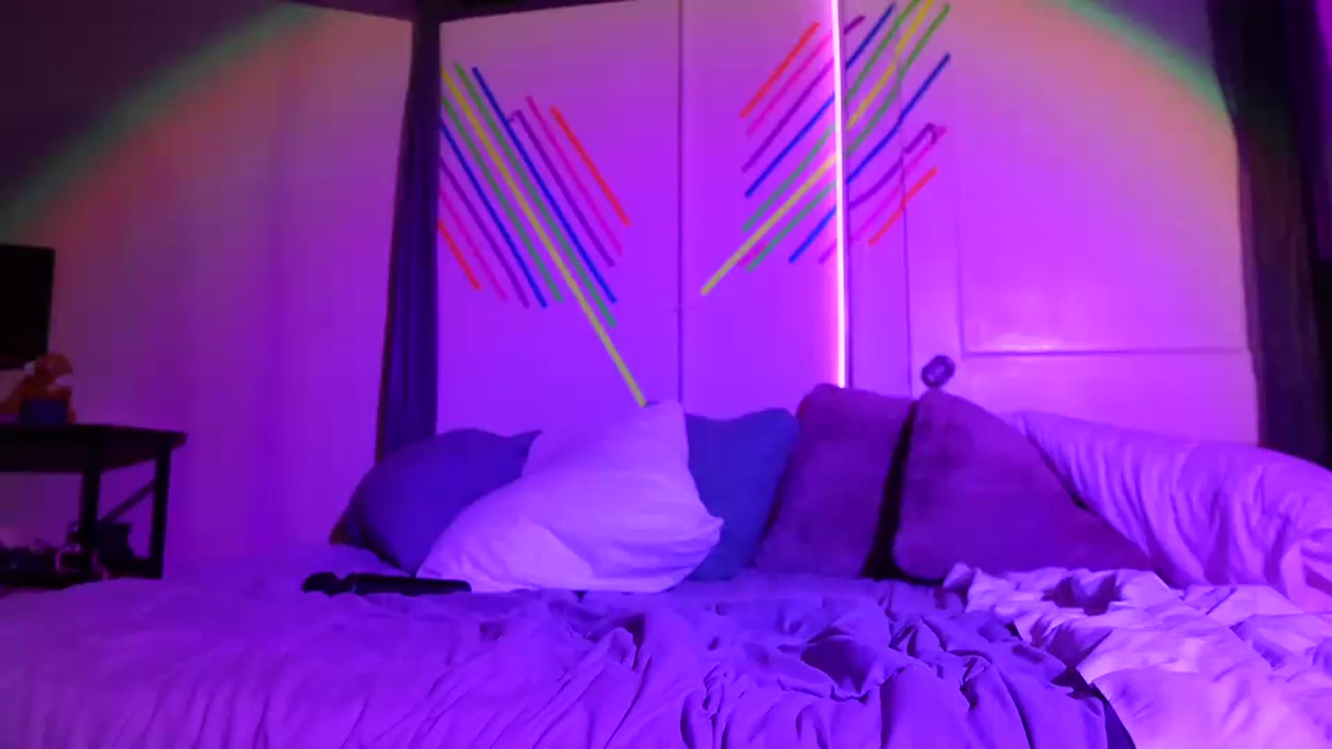 Gallery image thumbnail from Gia_Xxxmas's myfreecams stream on, 12/17/2023, 07:01 image 12 of 20