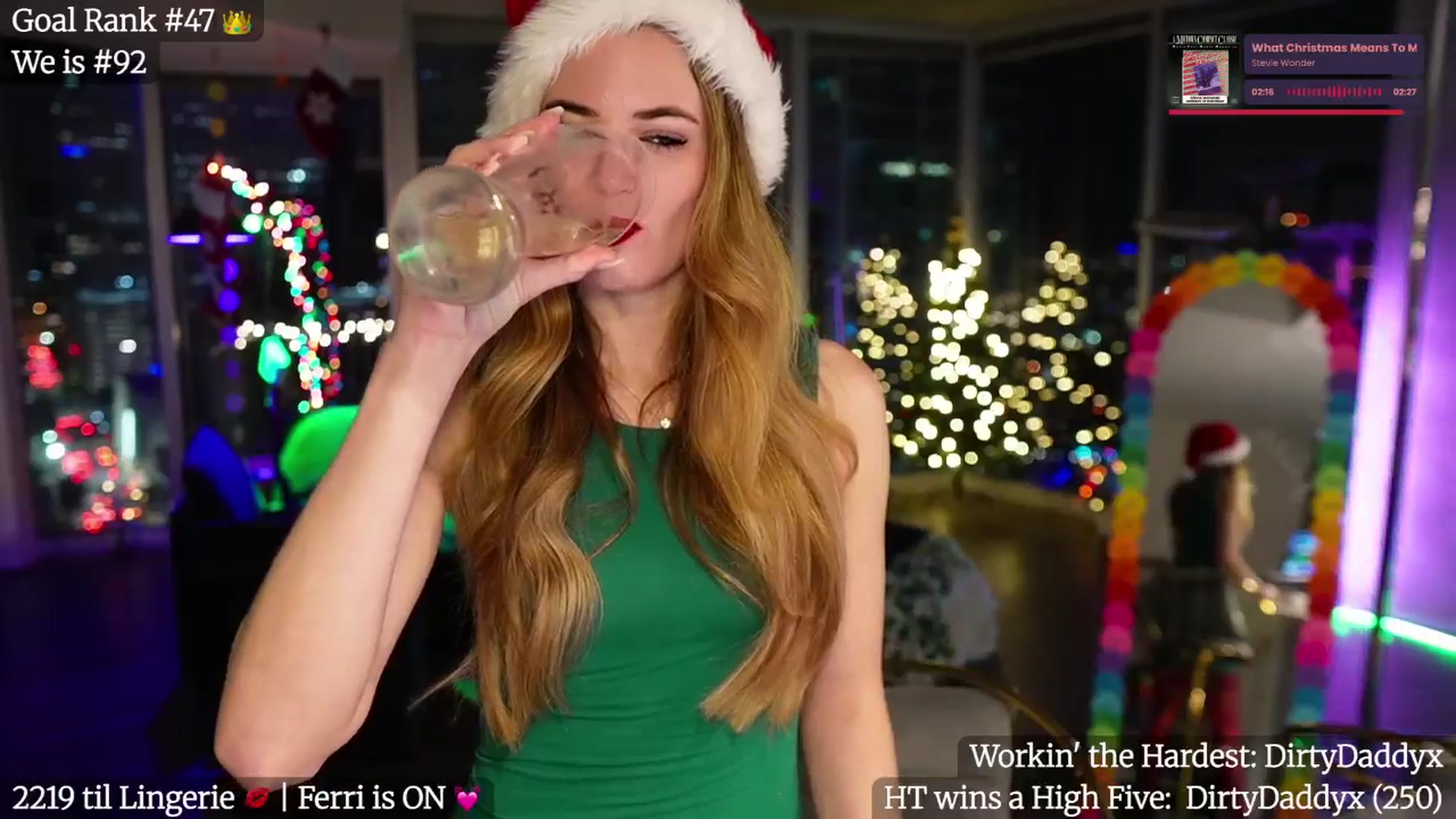 Gallery image thumbnail from Gia_Xxxmas's myfreecams stream on, 12/14/2025, 04:17 image 3 of 20