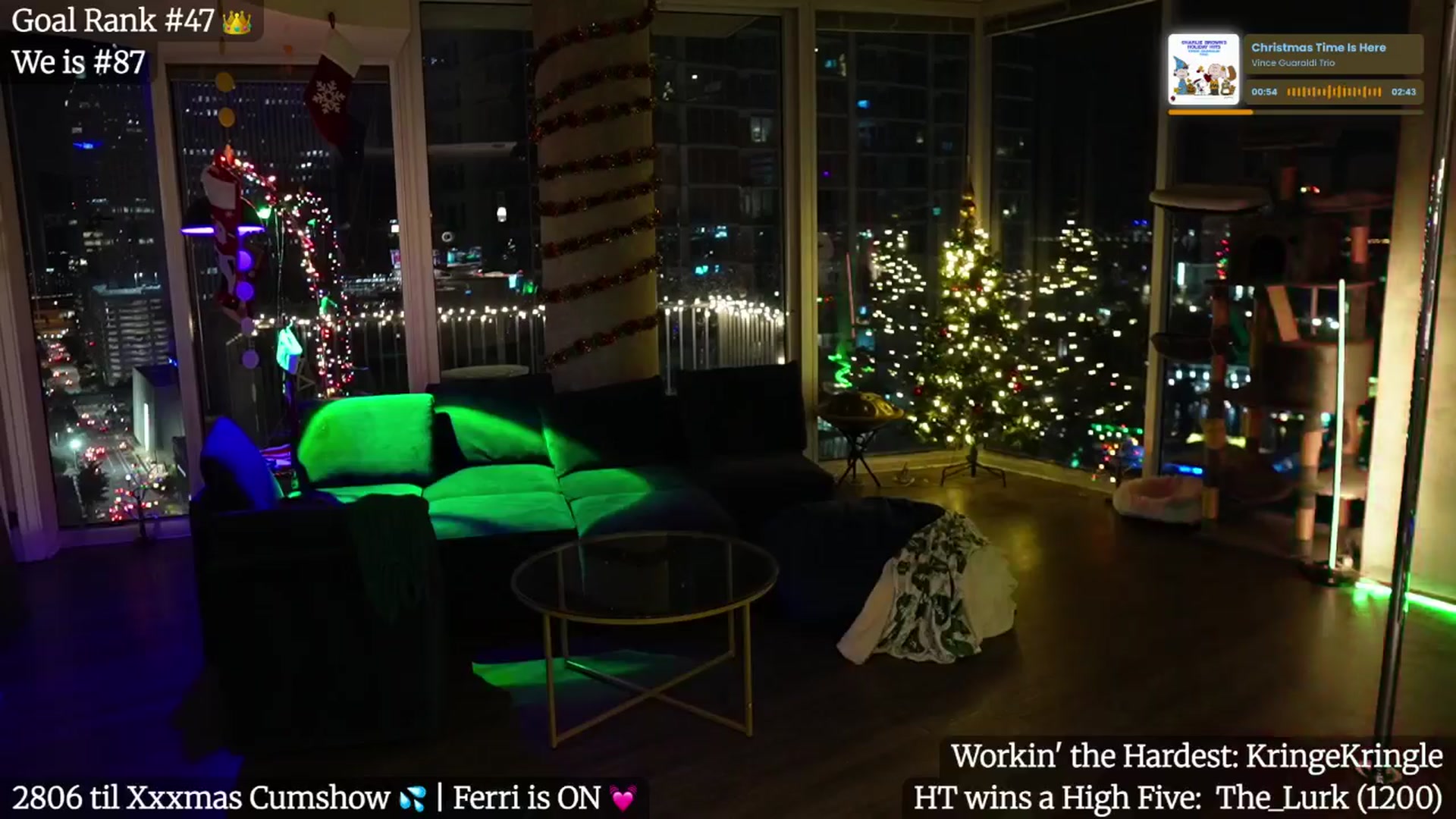 Gallery image thumbnail from Gia_Xxxmas's myfreecams stream on, 12/14/2025, 04:17 image 15 of 20
