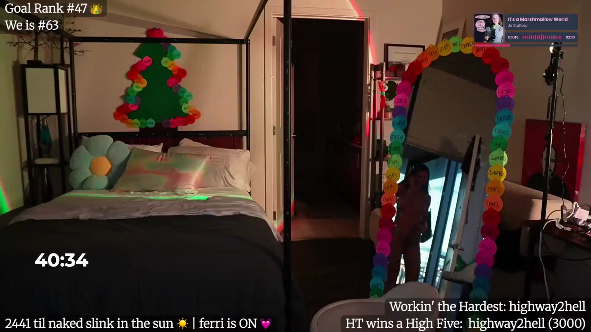 Gallery image thumbnail from Gia_Xxxmas's myfreecams stream on, 12/16/2025, 23:33 image 10 of 20