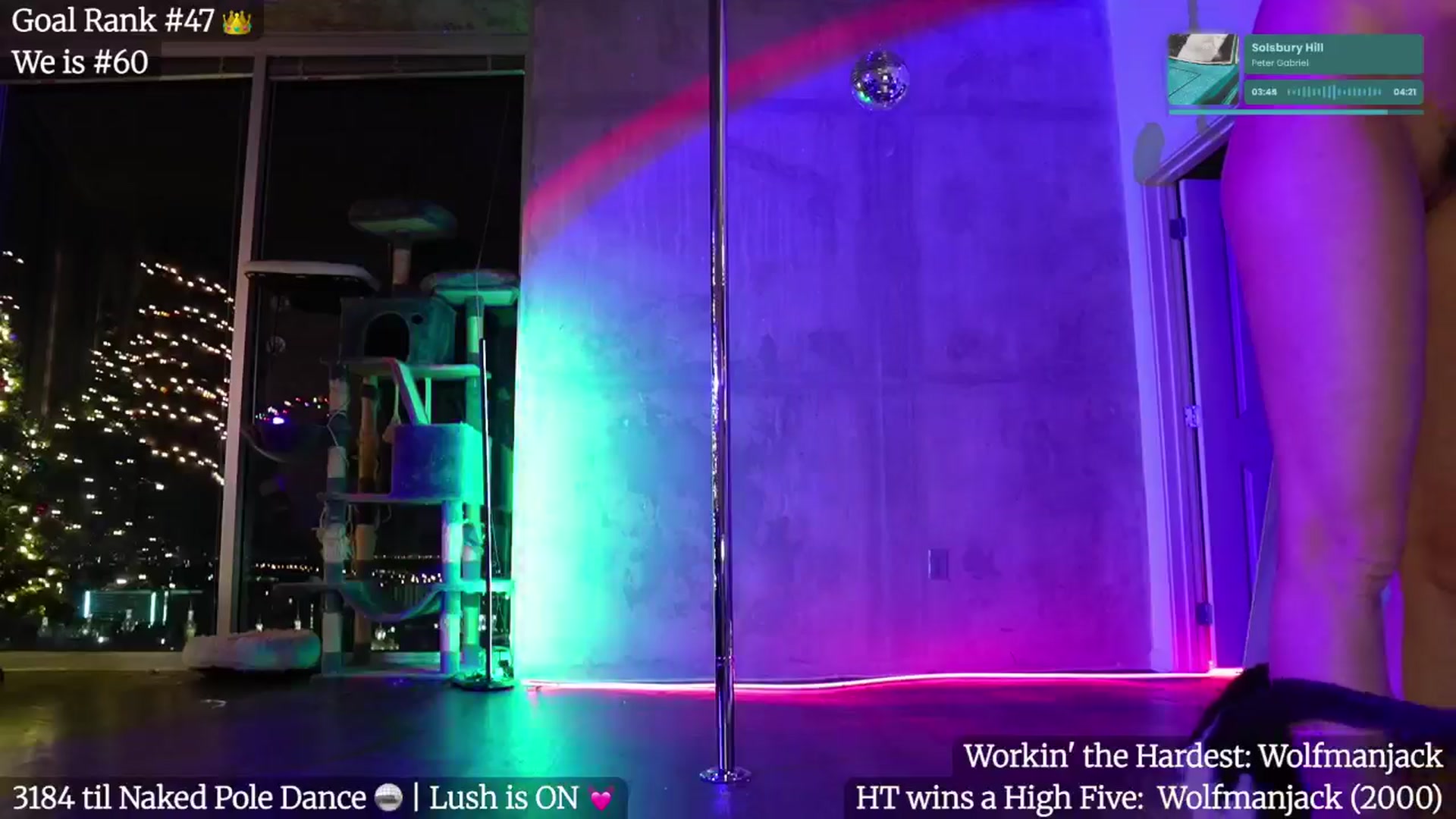 Gallery image thumbnail from Gia_Xxxmas's myfreecams stream on, 12/19/2025, 04:40 image 8 of 20