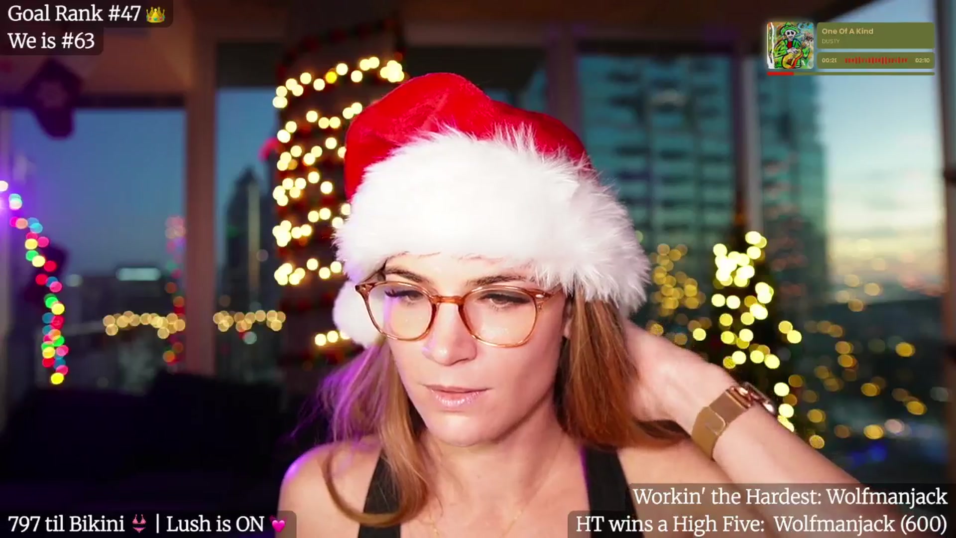 Gallery image thumbnail from Gia_Xxxmas's myfreecams stream on, 12/20/2025, 24:04 image 12 of 20