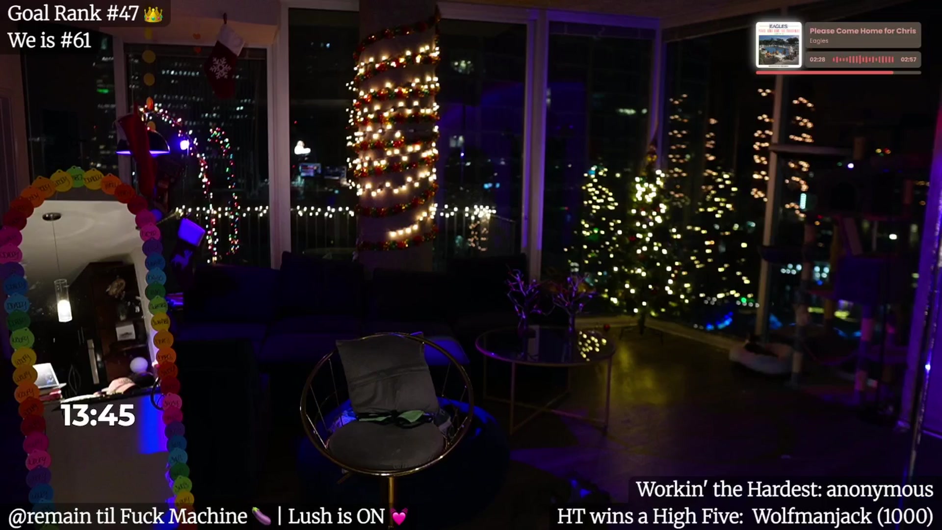 Gallery image thumbnail from Gia_Xxxmas's myfreecams stream on, 12/20/2025, 01:25 image 2 of 20