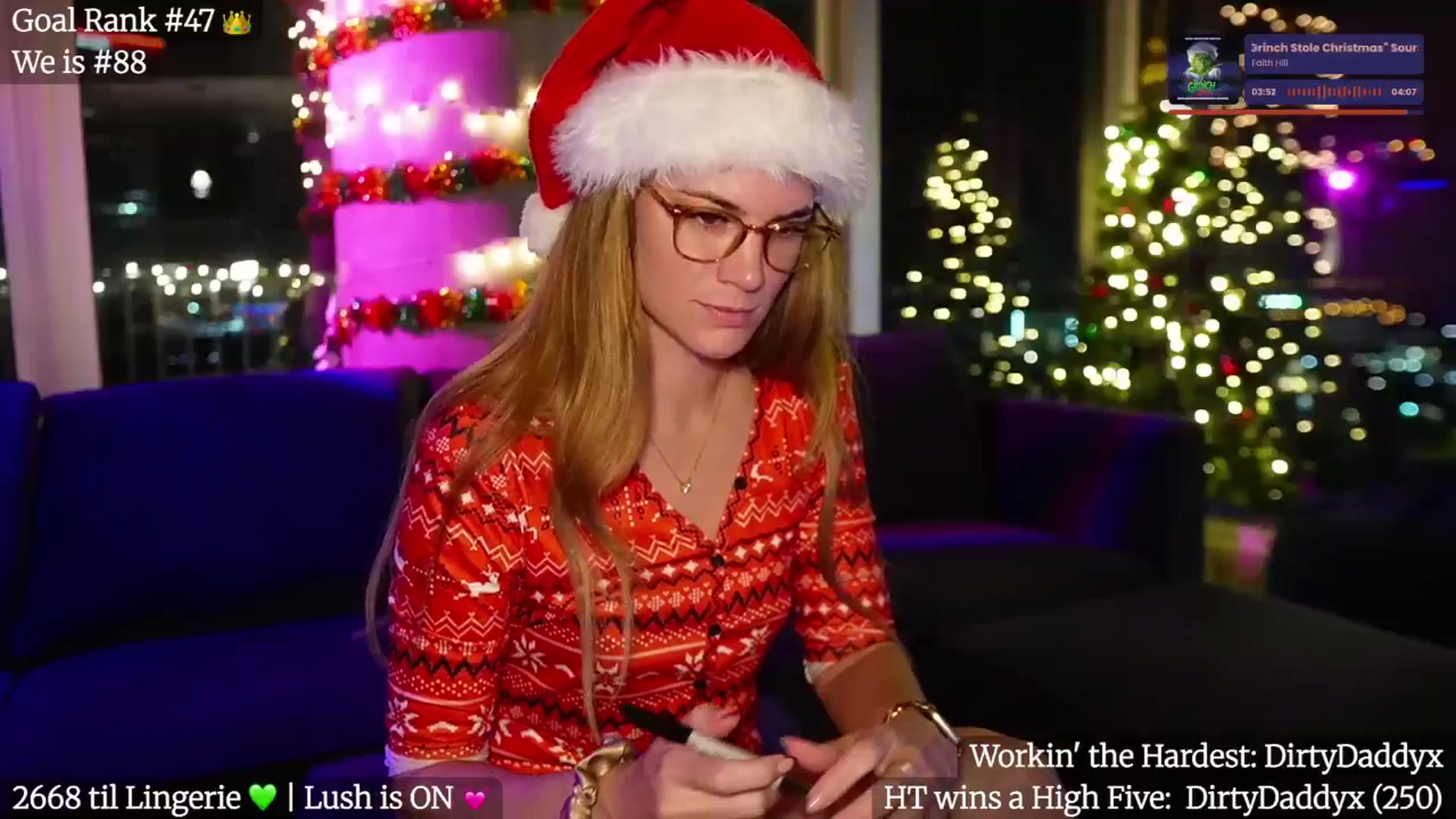 Gallery image thumbnail from Gia_Xxxmas's myfreecams stream on, 12/27/2025, 02:21 image 3 of 20