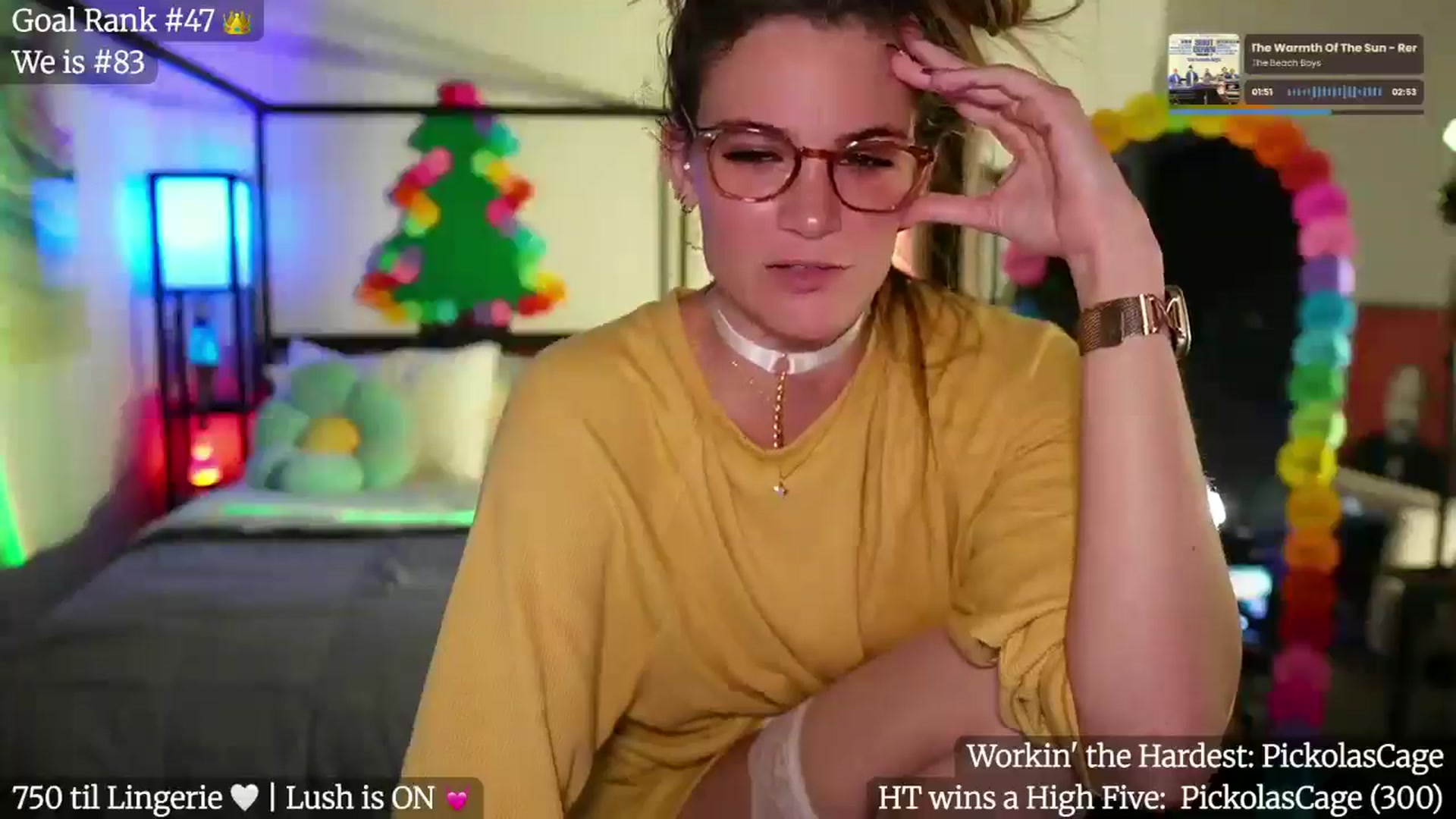 Gallery image thumbnail from Gia_Xxxmas's myfreecams stream on, 12/28/2025, 03:30 image 14 of 20
