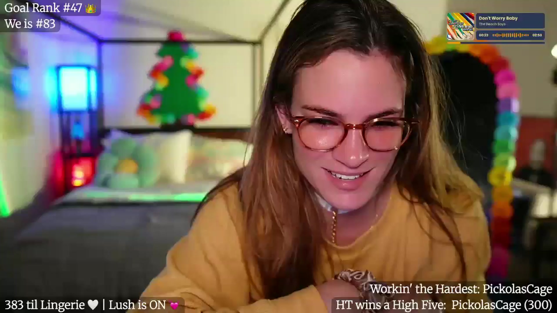 Gallery image thumbnail from Gia_Xxxmas's myfreecams stream on, 12/28/2025, 05:35 image 1 of 20