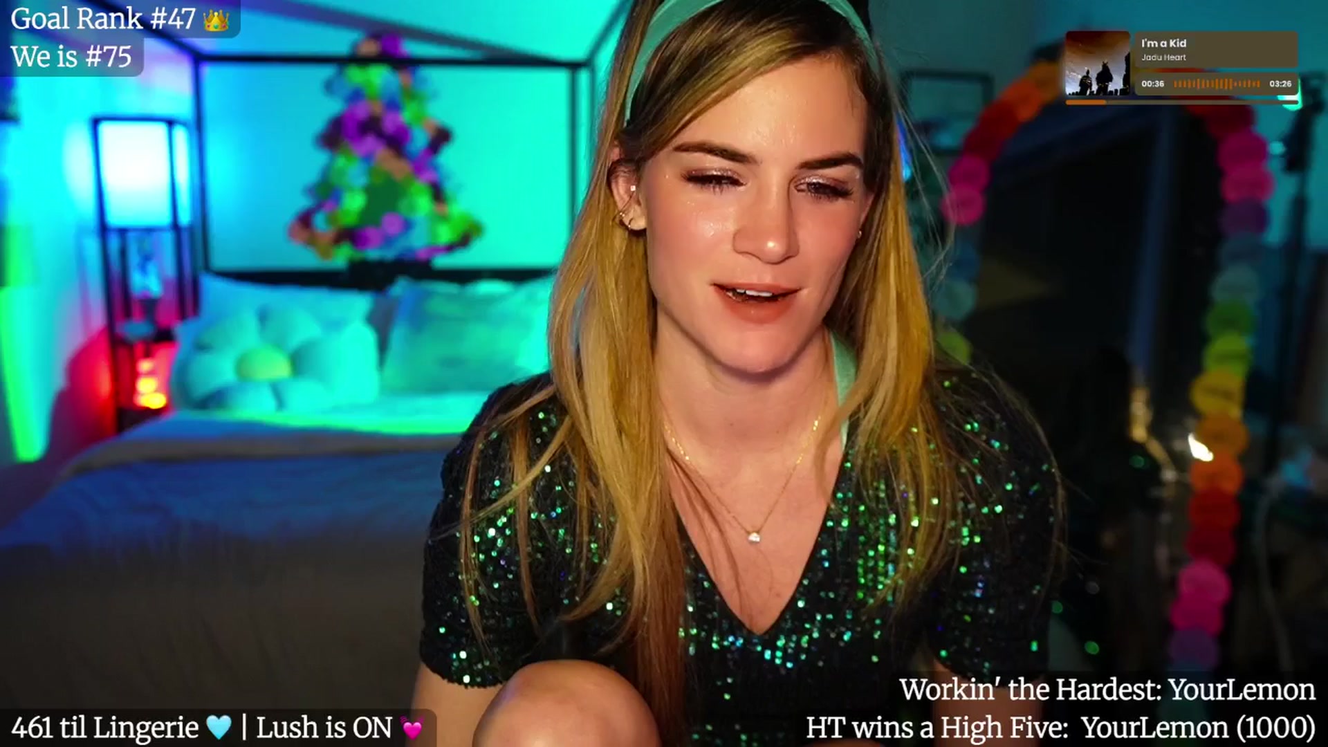Gallery image thumbnail from Gia_Xxxmas's myfreecams stream on, 12/30/2025, 05:07 image 5 of 20