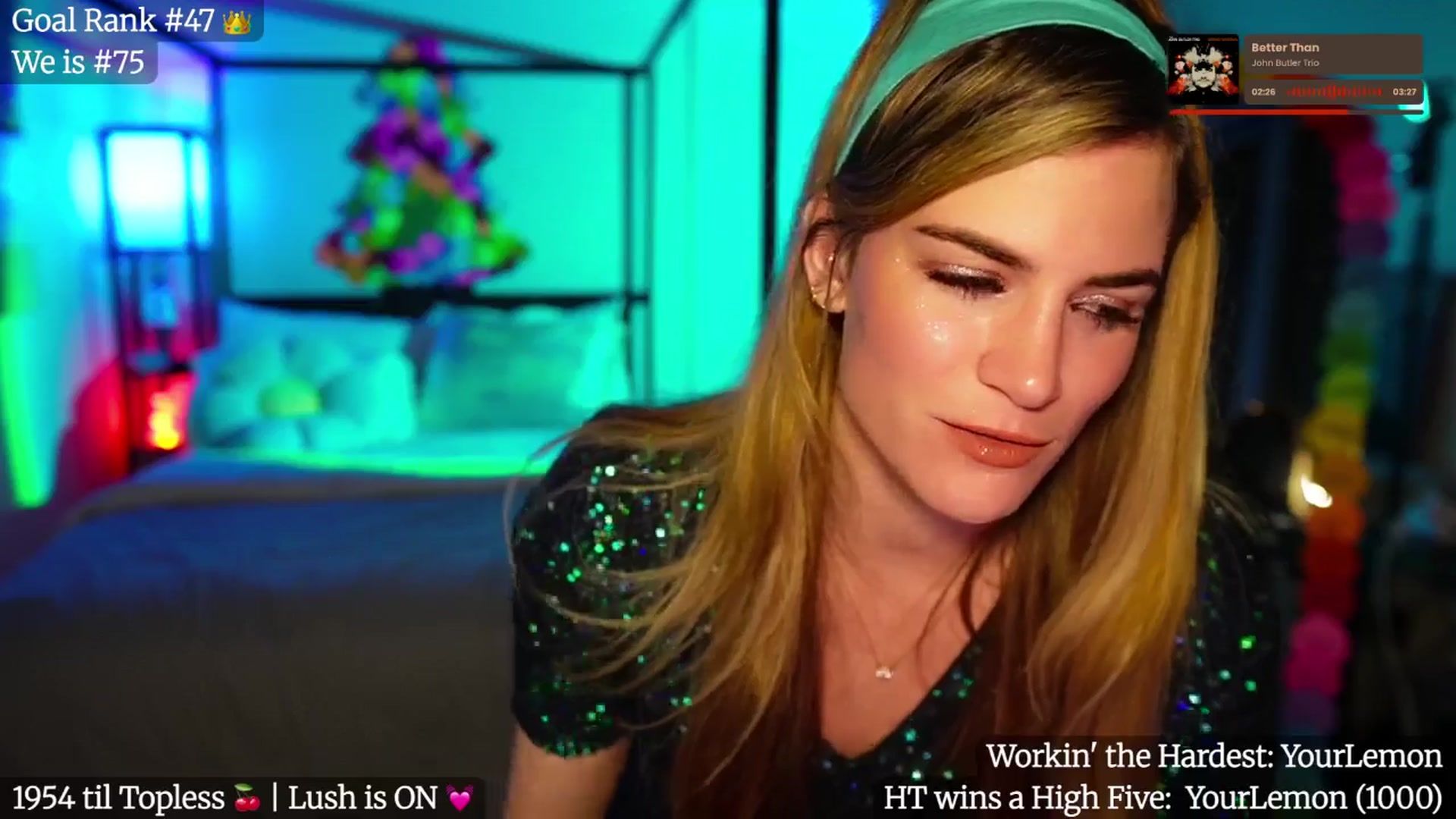 Gallery image thumbnail from Gia_Xxxmas's myfreecams stream on, 12/30/2025, 05:07 image 8 of 20