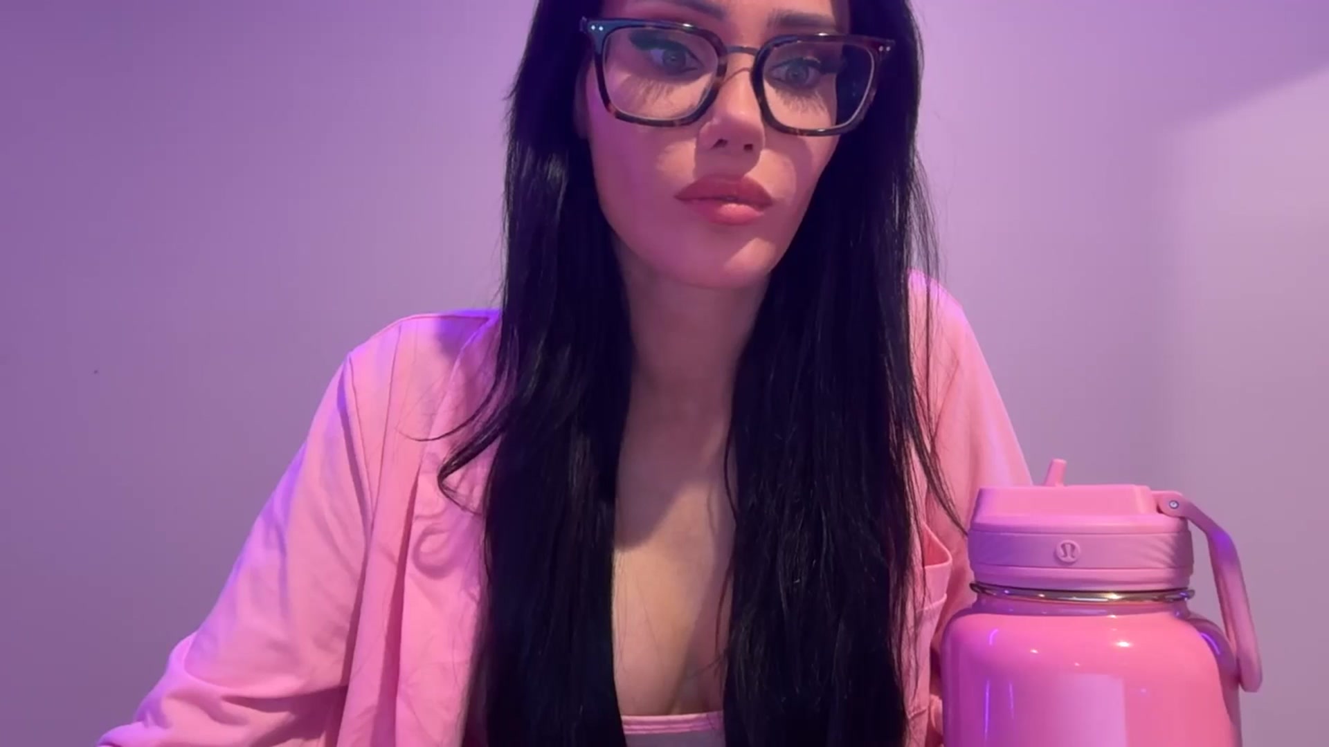 Gallery image thumbnail from Gia__'s myfreecams stream on, 10/02/2025, 05:29 image 18 of 20