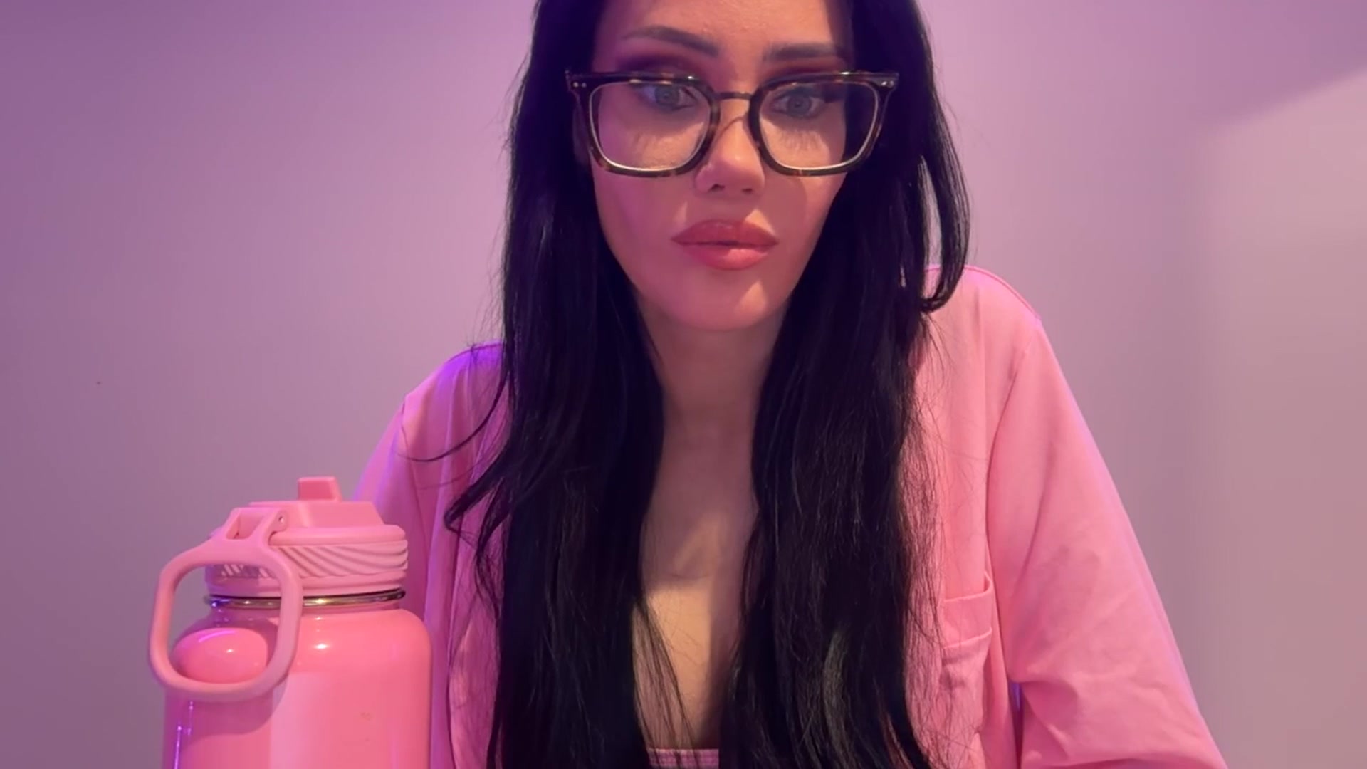Gallery image thumbnail from Gia__'s myfreecams stream on, 10/02/2025, 05:29 image 11 of 20