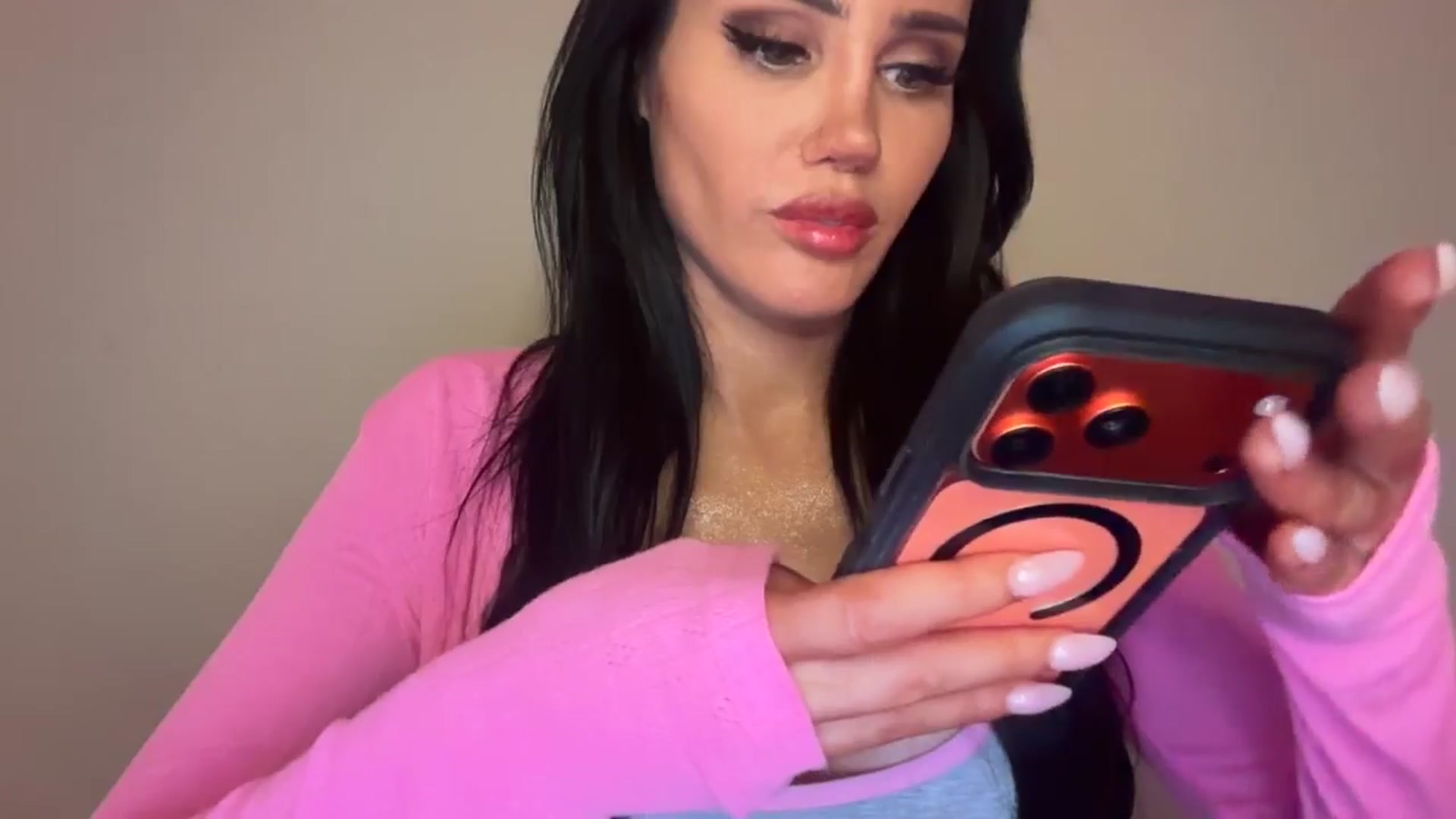Gallery image thumbnail from Gia__'s myfreecams stream on, 12/02/2025, 05:48 image 9 of 20