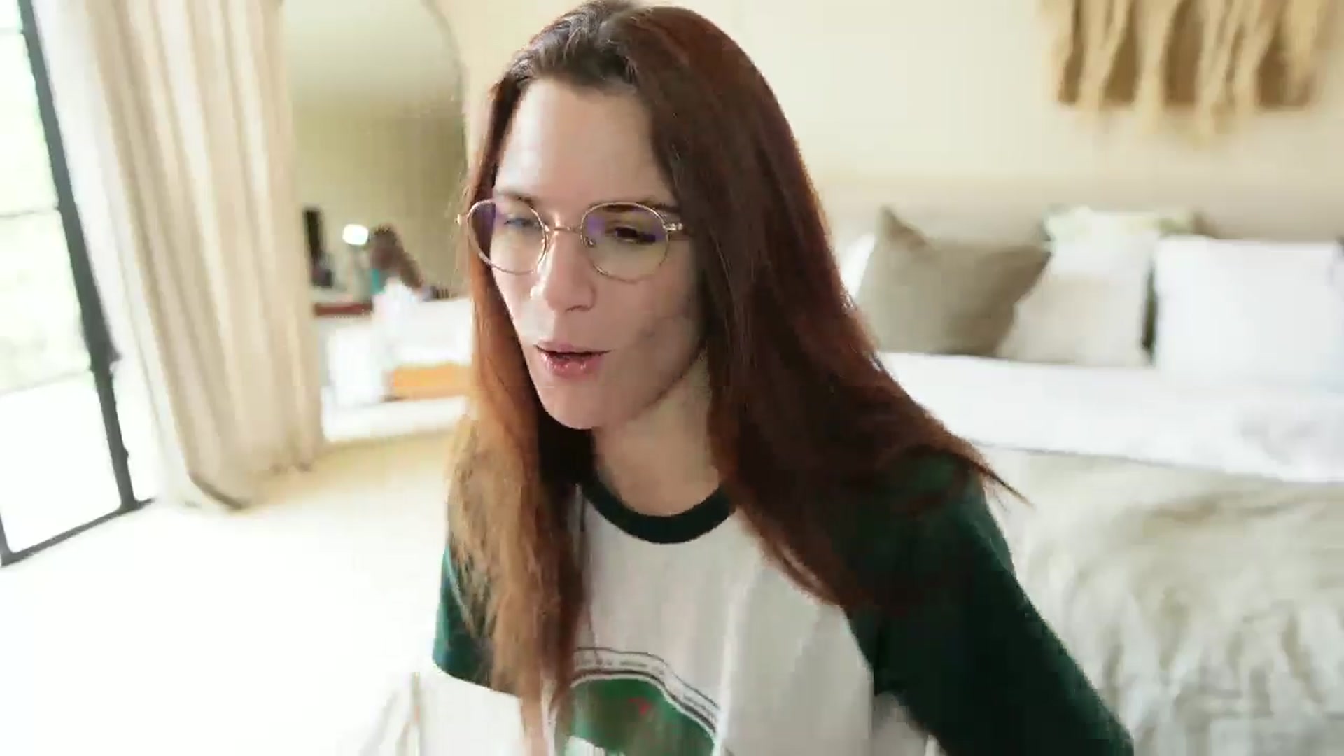 Gallery image thumbnail from Gia_inMexico's myfreecams stream on, 03/22/2025, 21:46 image 12 of 20