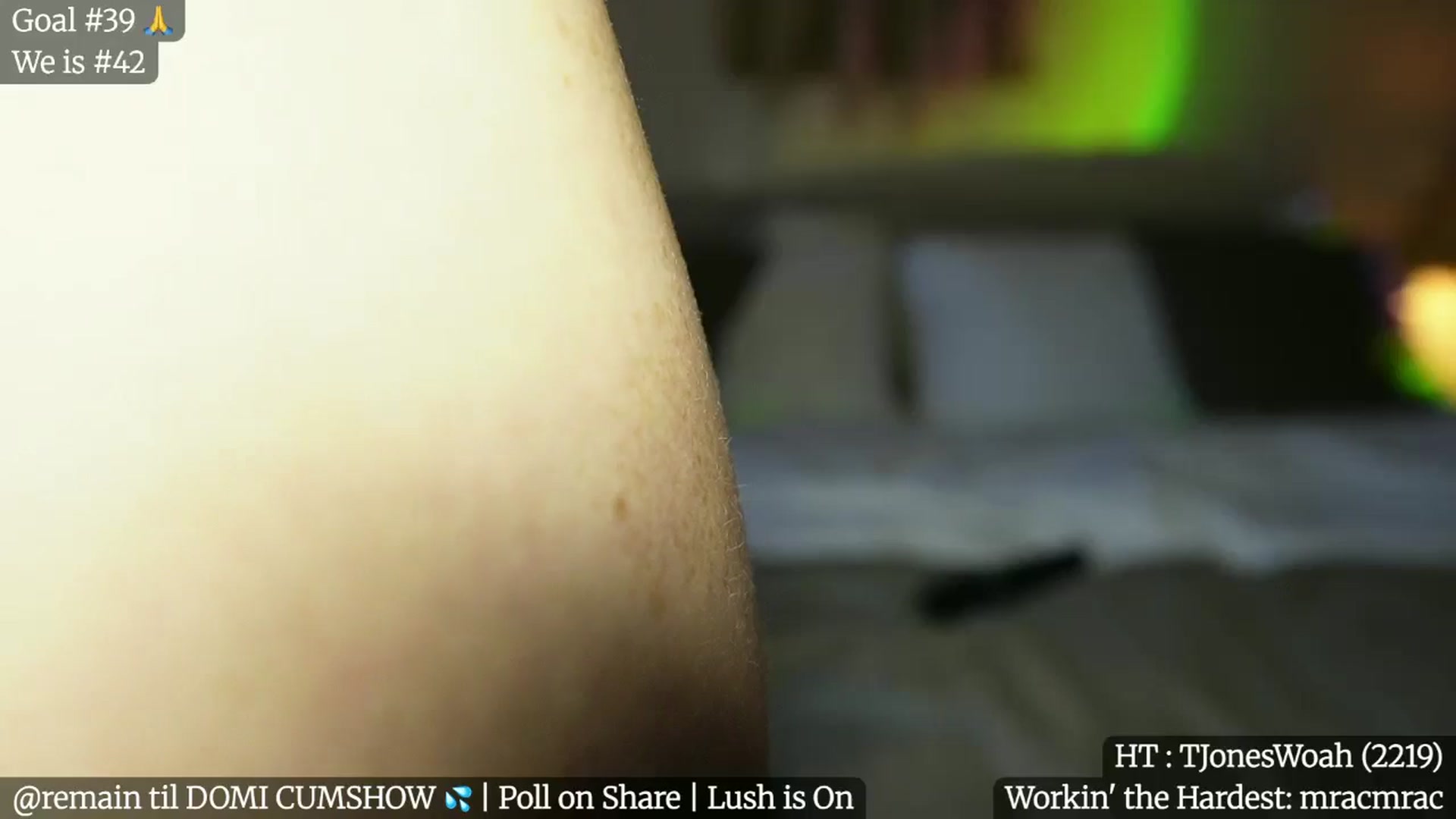 Gallery image thumbnail from Gia_inMexico's myfreecams stream on, 03/23/2025, 24:30 image 6 of 20