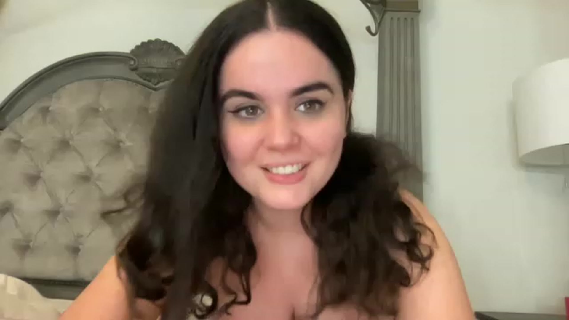 Gallery image thumbnail from Giaislovely's myfreecams stream on, 11/18/2022, 04:57 image 13 of 20
