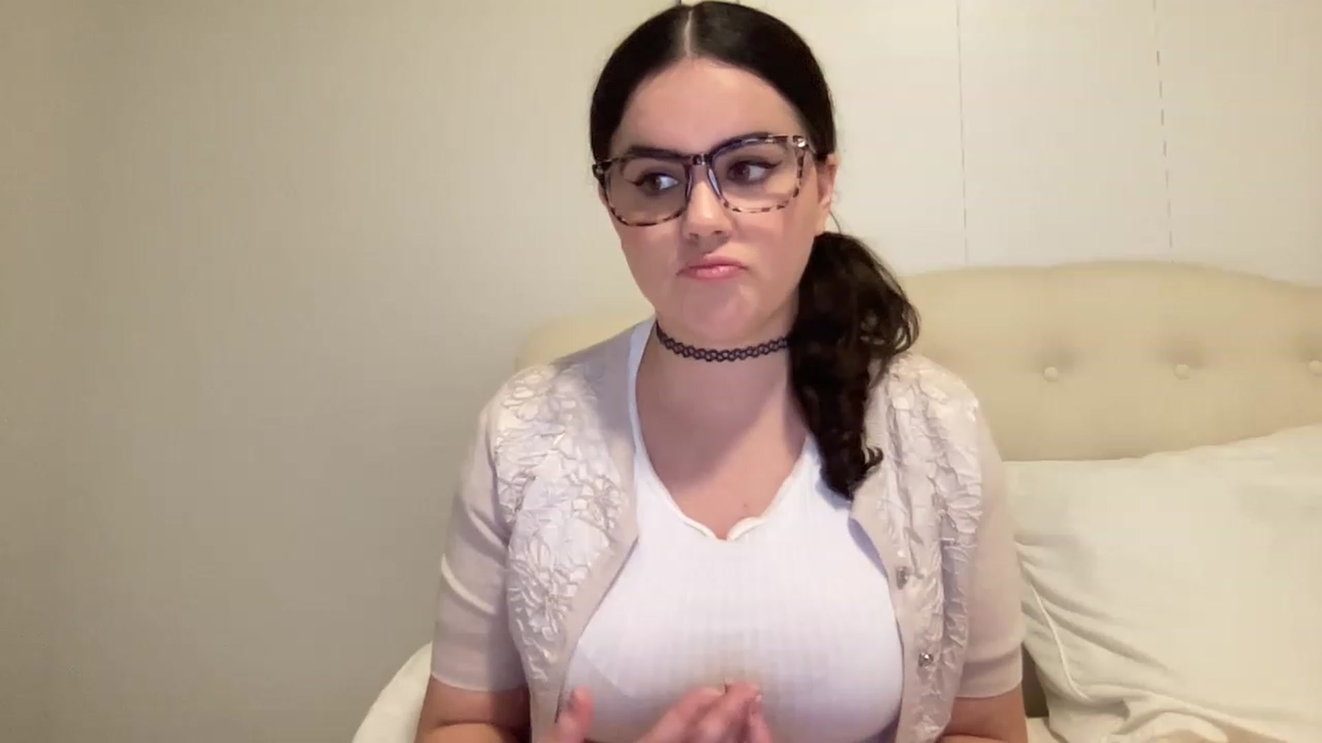 Gallery image thumbnail from Giaislovely's myfreecams stream on, 12/21/2022, 23:58 image 18 of 20