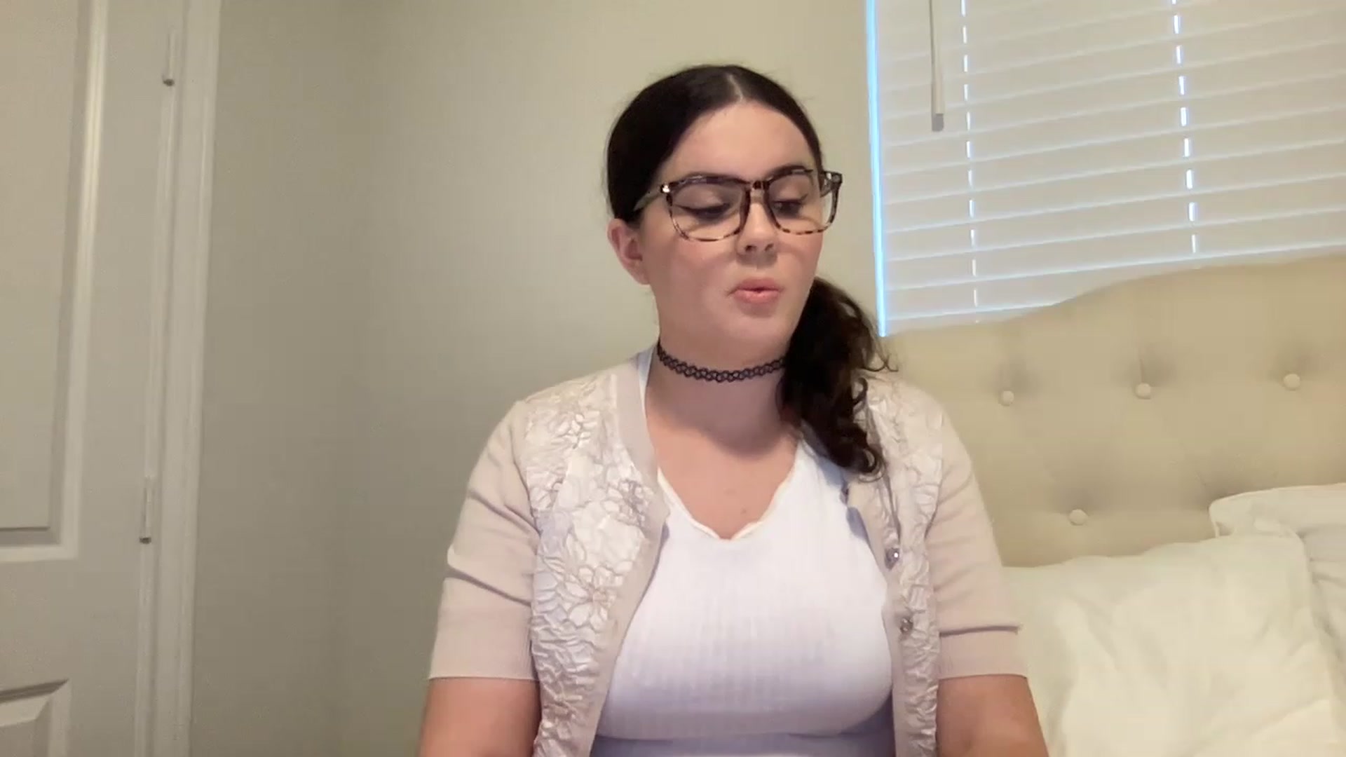 Gallery image thumbnail from Giaislovely's myfreecams stream on, 12/21/2022, 23:58 image 10 of 20