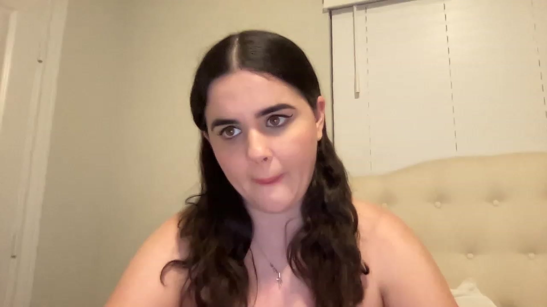 Gallery image thumbnail from Giaislovely's myfreecams stream on, 12/29/2022, 06:57 image 20 of 20