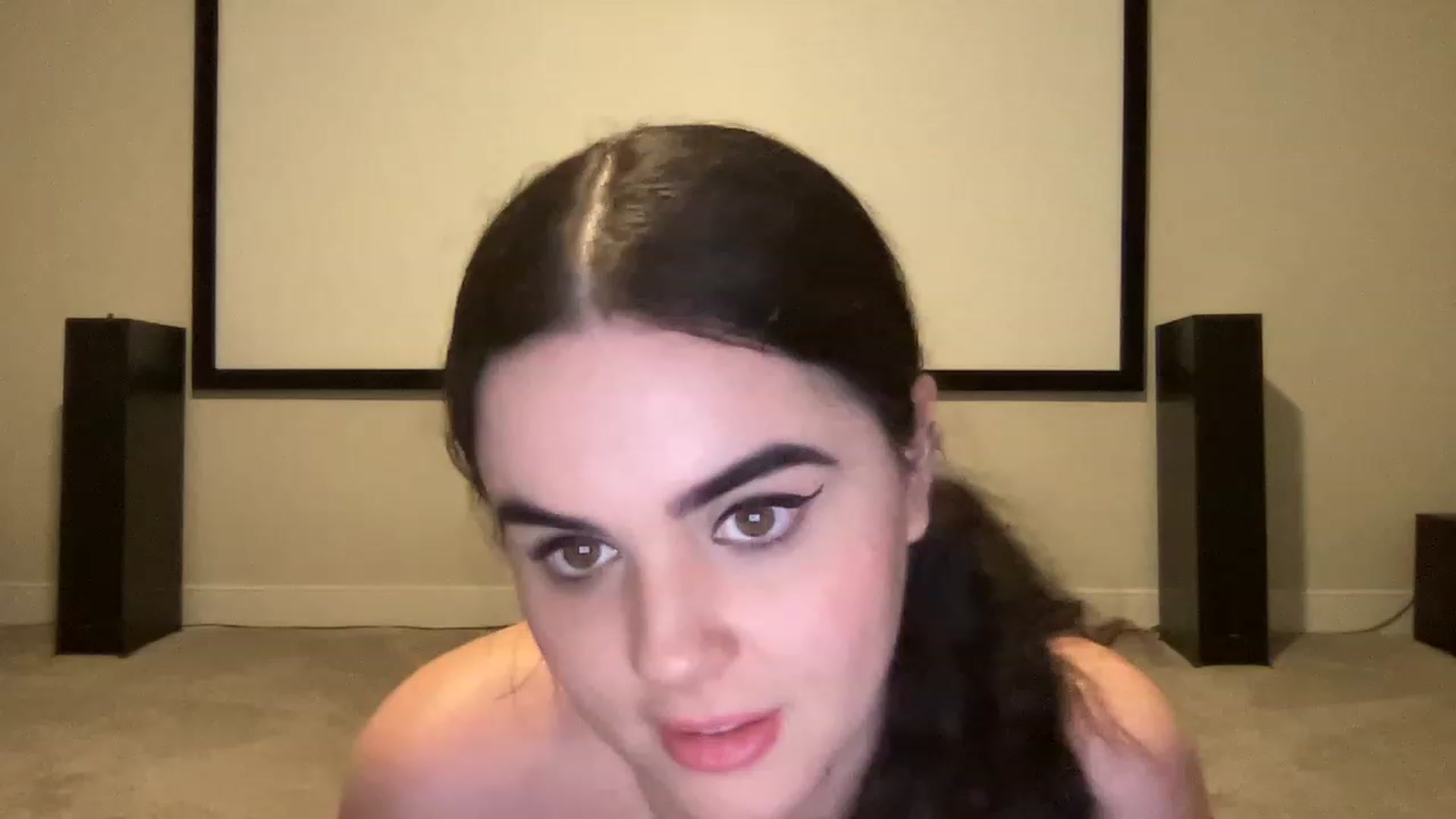 Gallery image thumbnail from Giaislovely's myfreecams stream on, 12/29/2022, 06:57 image 4 of 20