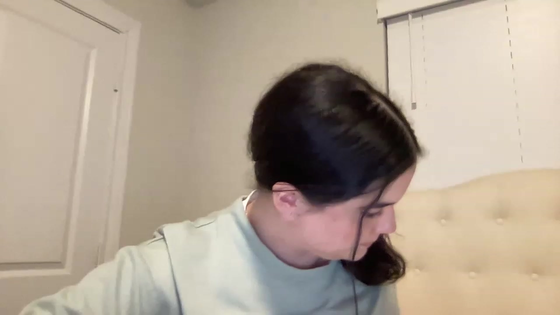 Gallery image thumbnail from Giaislovely's myfreecams stream on, 12/30/2022, 05:25 image 2 of 20