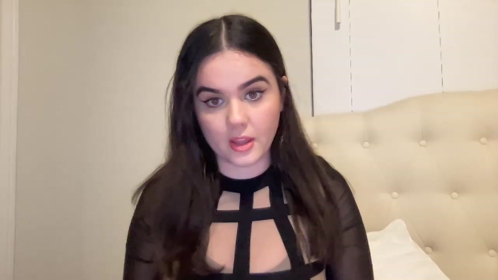 Gallery image thumbnail from Giaislovely's myfreecams stream on, 01/03/2023, 06:45 image 5 of 20