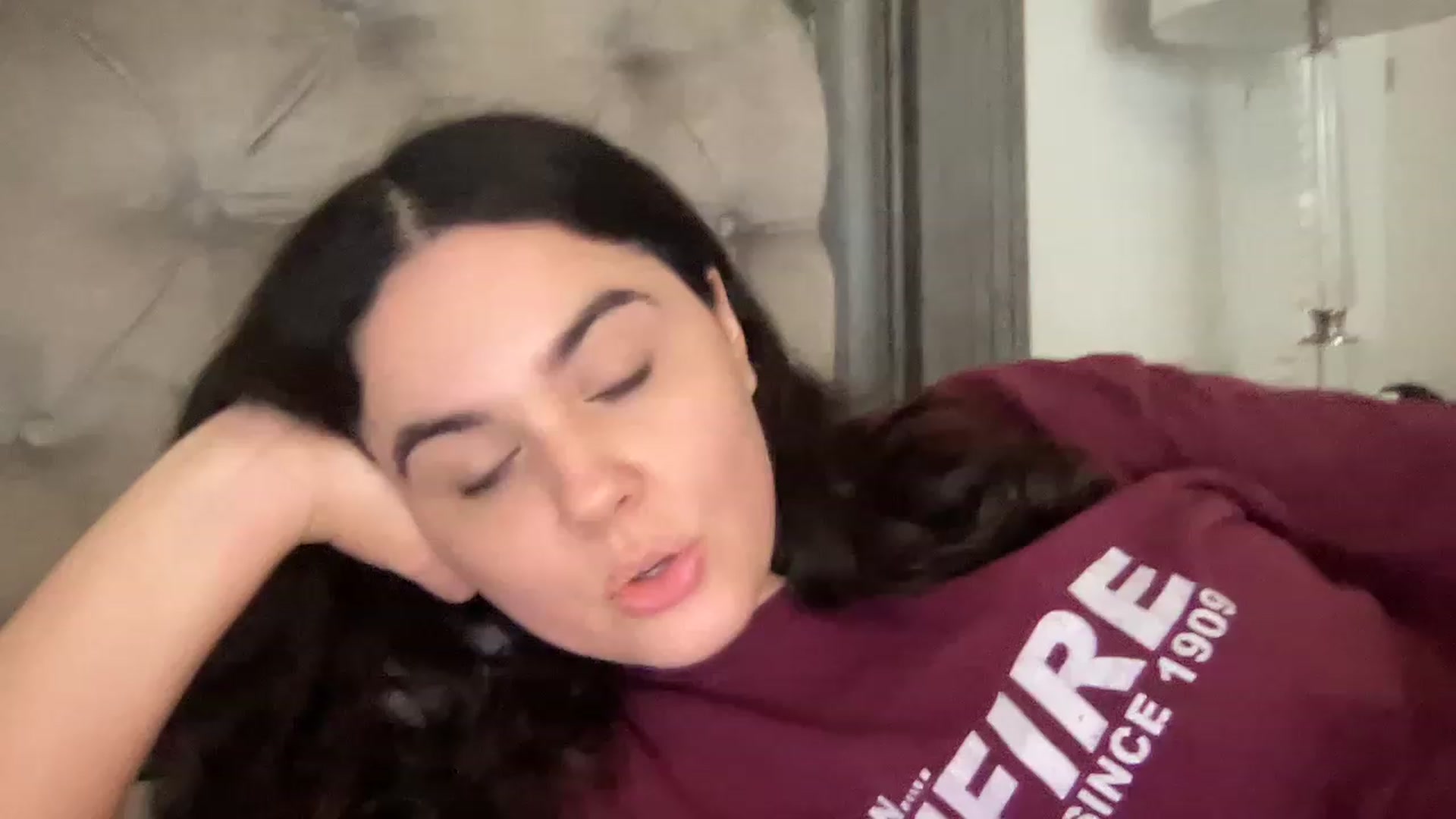 Gallery image thumbnail from Giaislovely's myfreecams stream on, 01/05/2023, 07:21 image 6 of 20