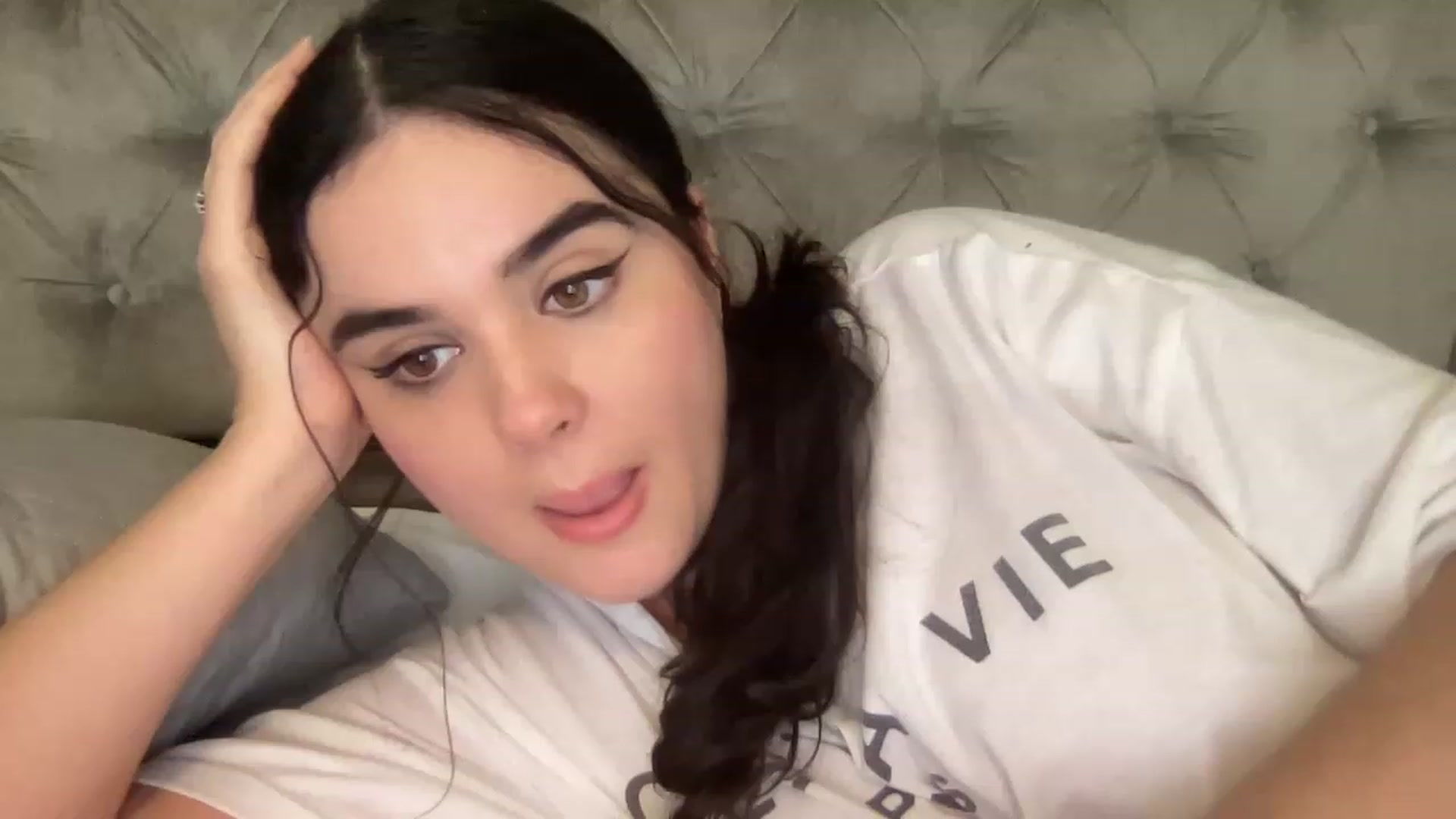 Gallery image thumbnail from Giaislovely's myfreecams stream on, 01/23/2023, 06:39 image 15 of 20