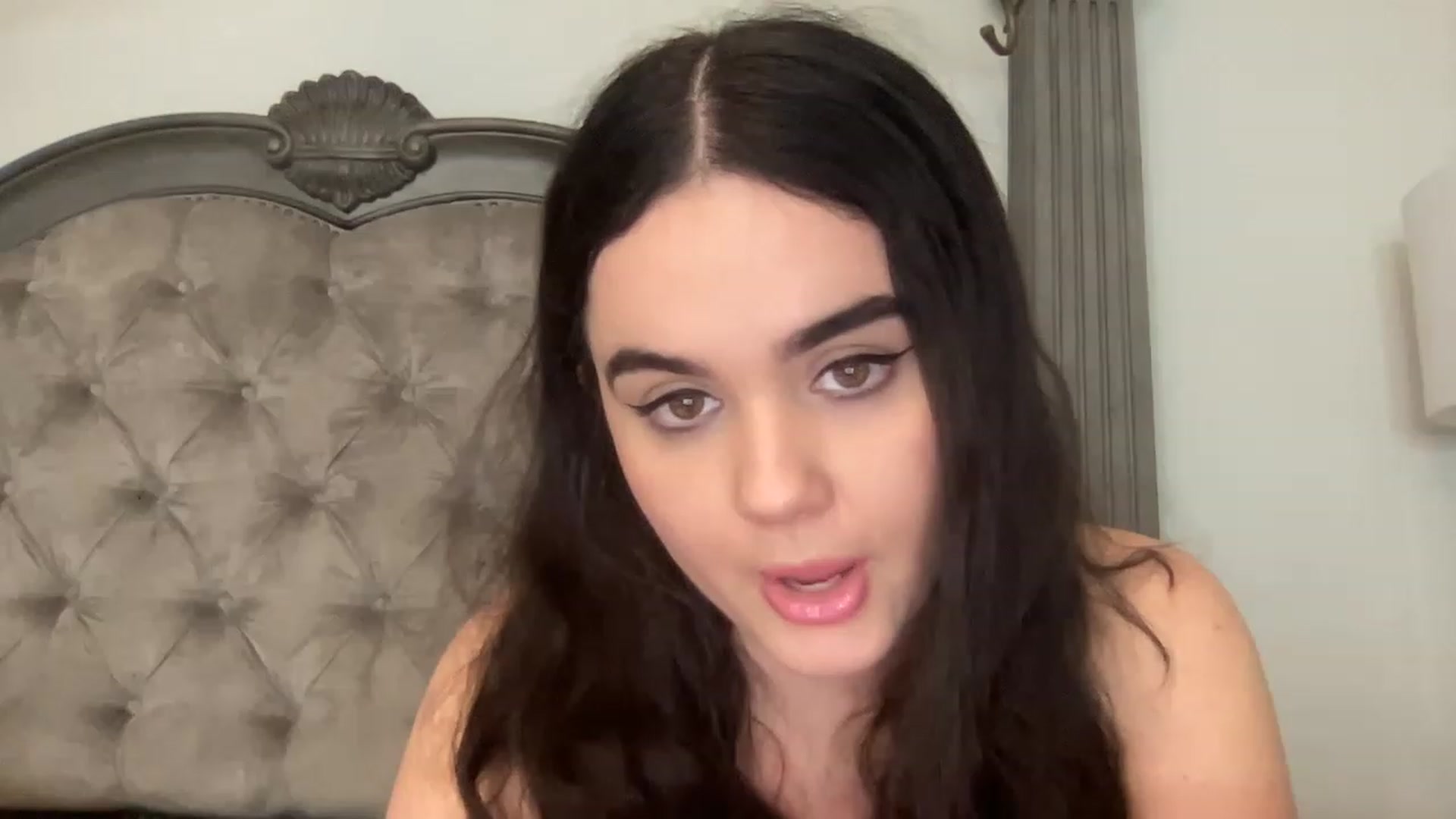 Gallery image thumbnail from Giaislovely's myfreecams stream on, 01/30/2023, 06:56 image 6 of 20