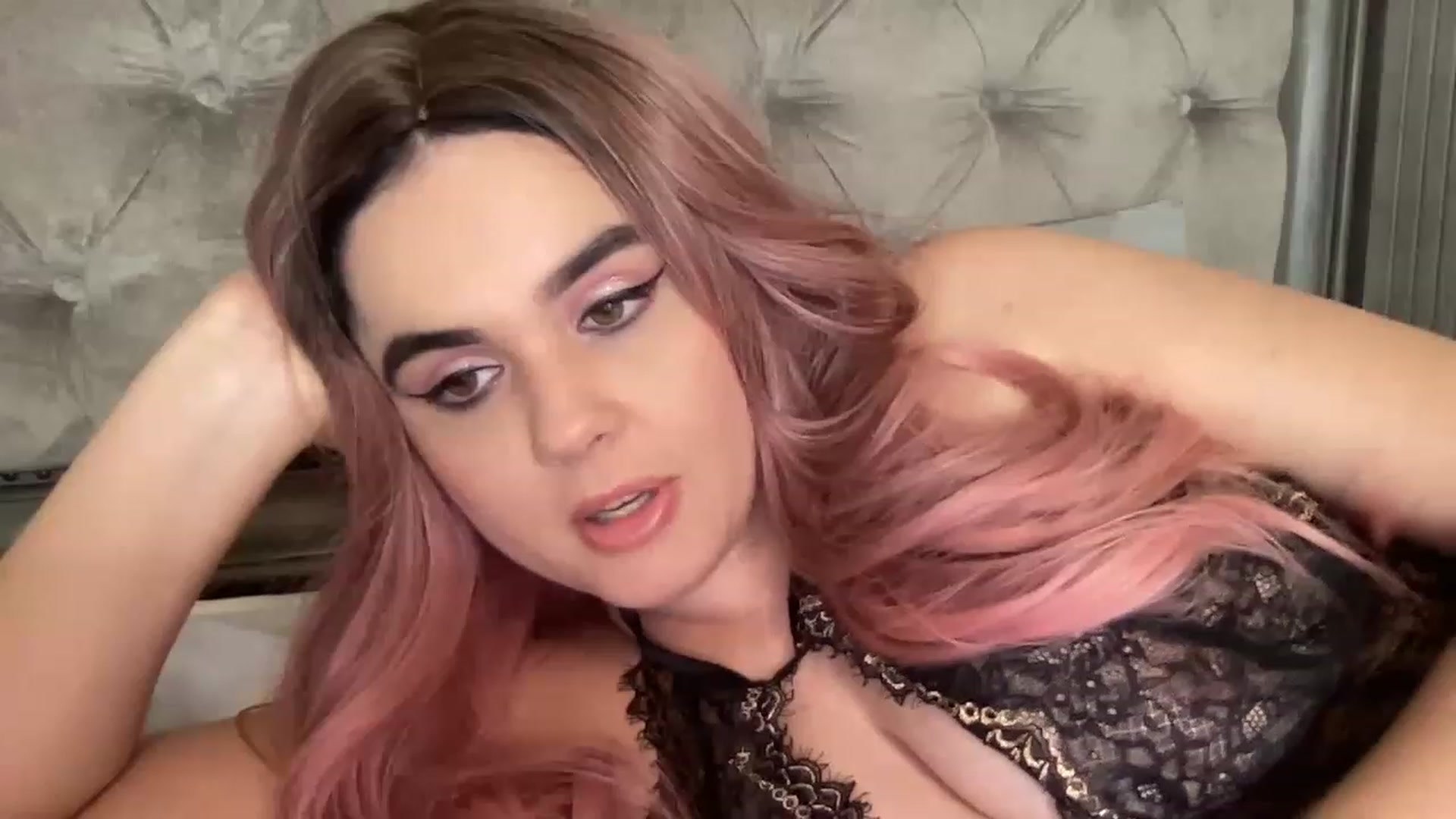 Gallery image thumbnail from Giaislovely's myfreecams stream on, 02/10/2023, 07:35 image 17 of 20