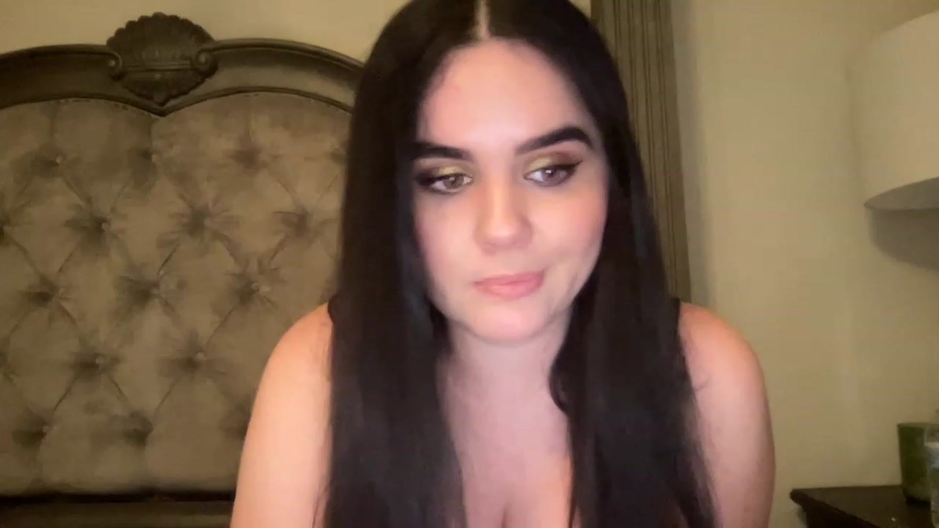 Gallery image thumbnail from Giaislovely's myfreecams stream on, 02/18/2023, 07:44 image 11 of 20