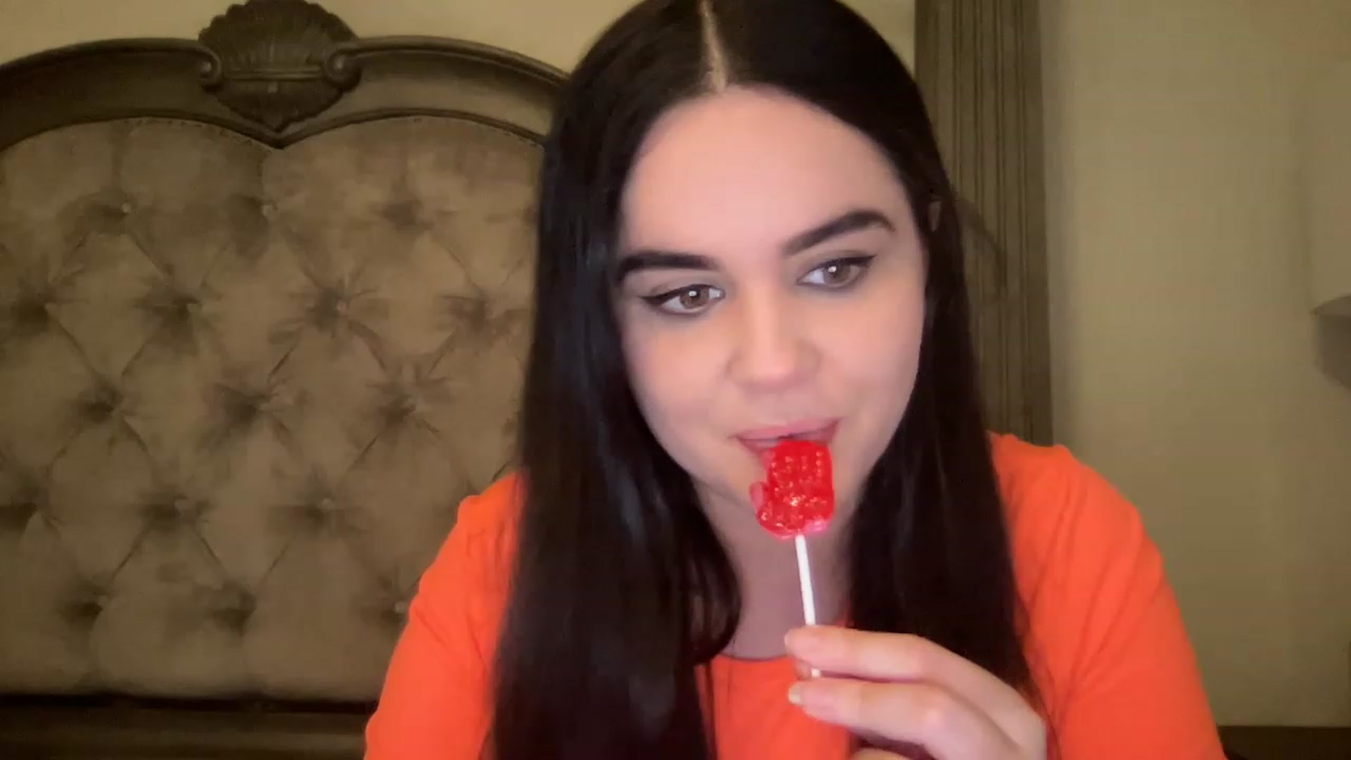 Gallery image thumbnail from Giaislovely's myfreecams stream on, 02/19/2023, 05:43 image 4 of 20