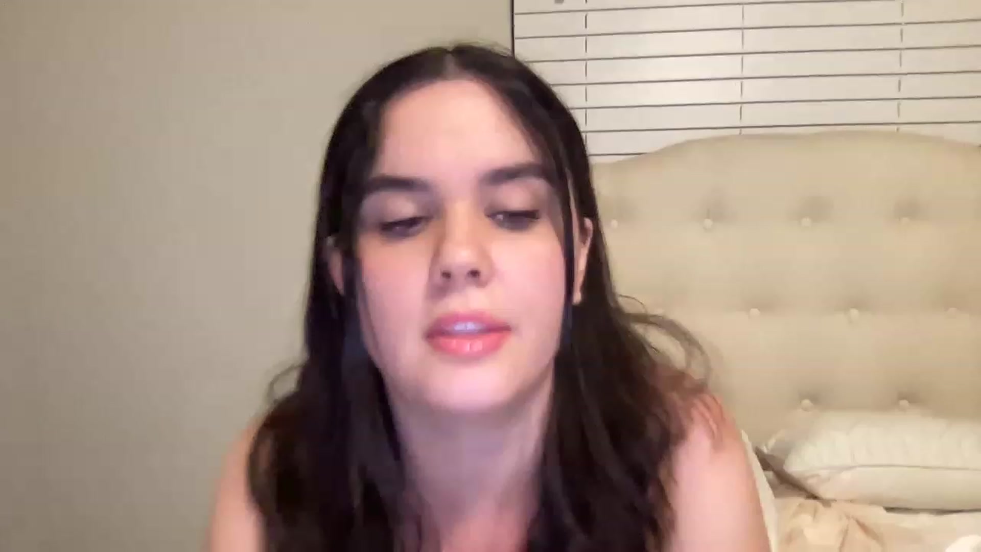 Gallery image thumbnail from Giaislovely's myfreecams stream on, 03/13/2023, 05:17 image 8 of 20
