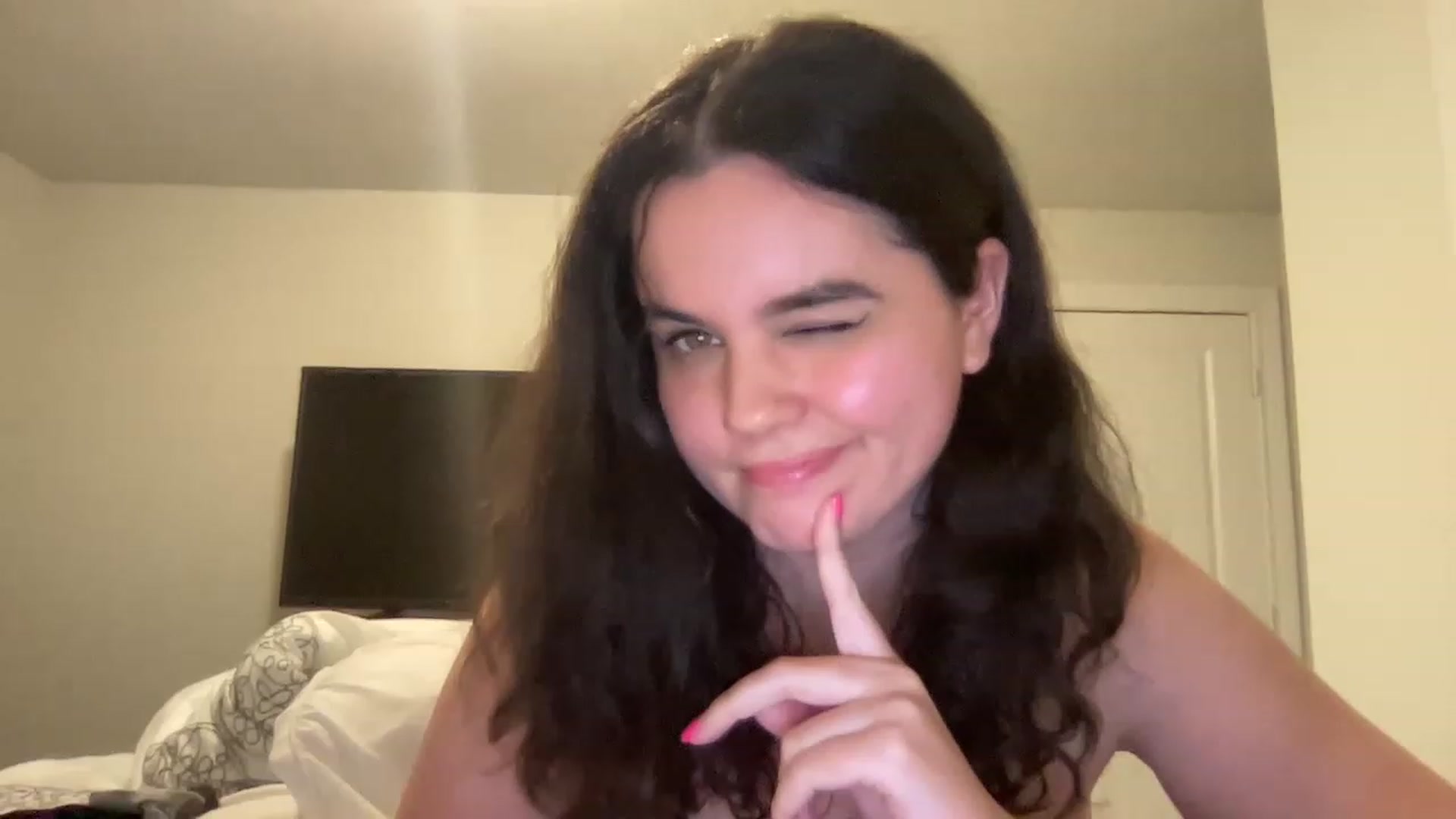 Gallery image thumbnail from Giaislovely's myfreecams stream on, 03/15/2023, 05:59 image 16 of 20