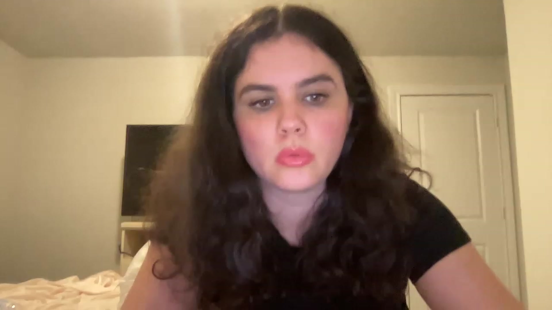 Gallery image thumbnail from Giaislovely's myfreecams stream on, 03/22/2023, 04:59 image 9 of 20