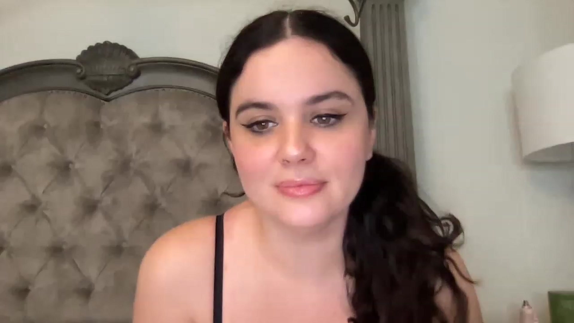 Gallery image thumbnail from Giaislovely's myfreecams stream on, 03/28/2023, 04:47 image 4 of 20